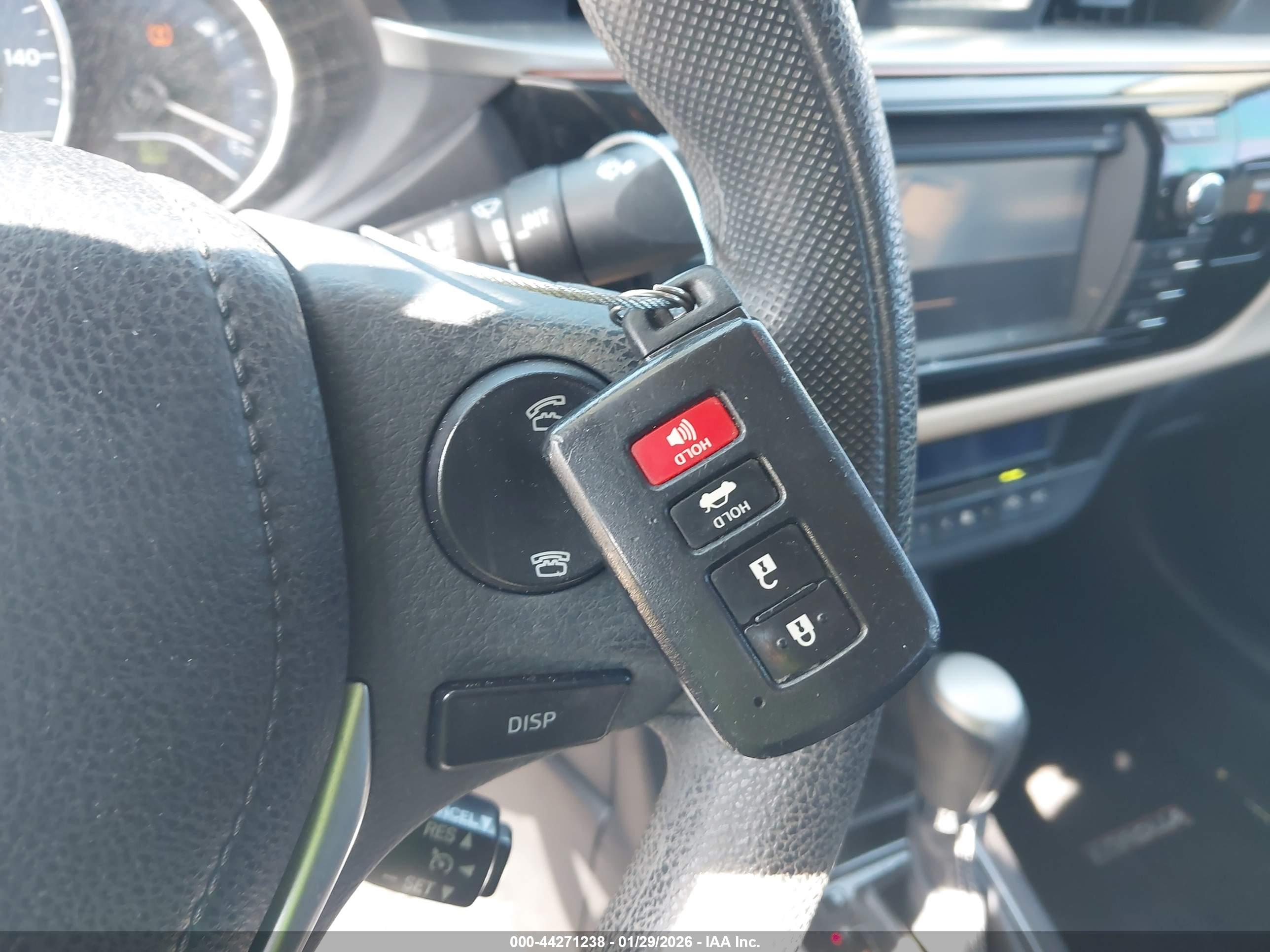 TOYOTA COROLLA image 11