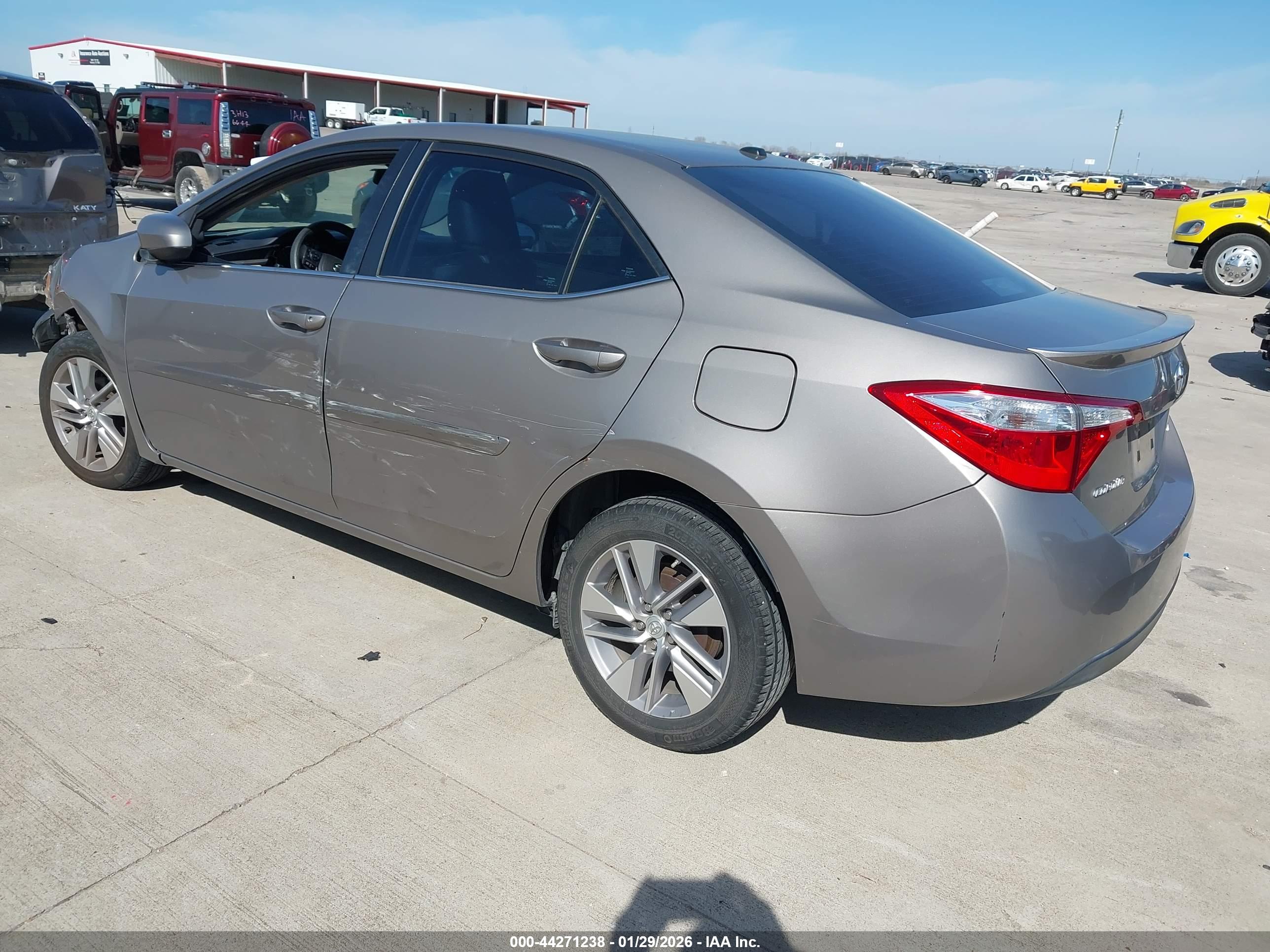 TOYOTA COROLLA image 3