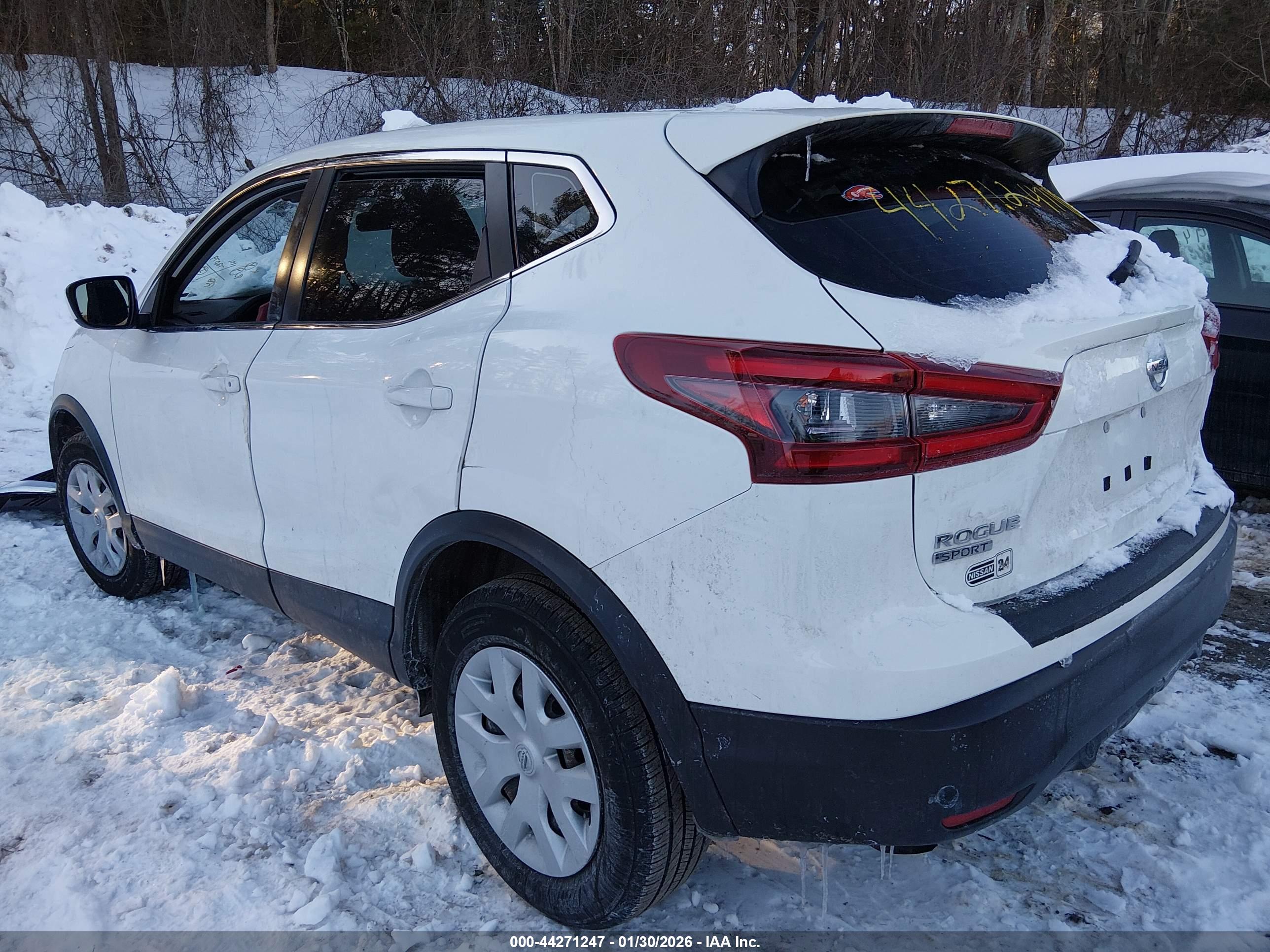 NISSAN ROGUE image 3