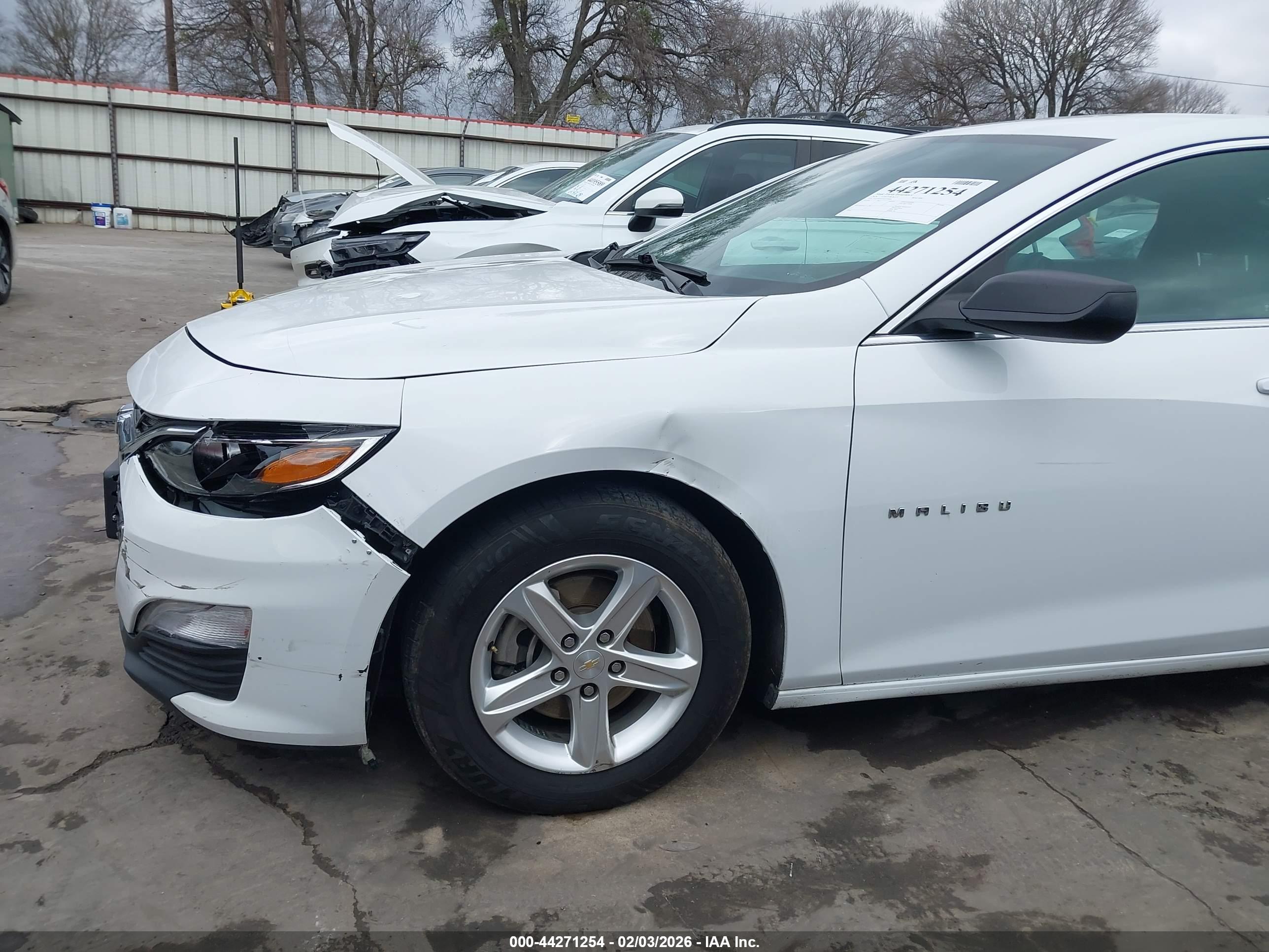 CHEVROLET MALIBU image 6
