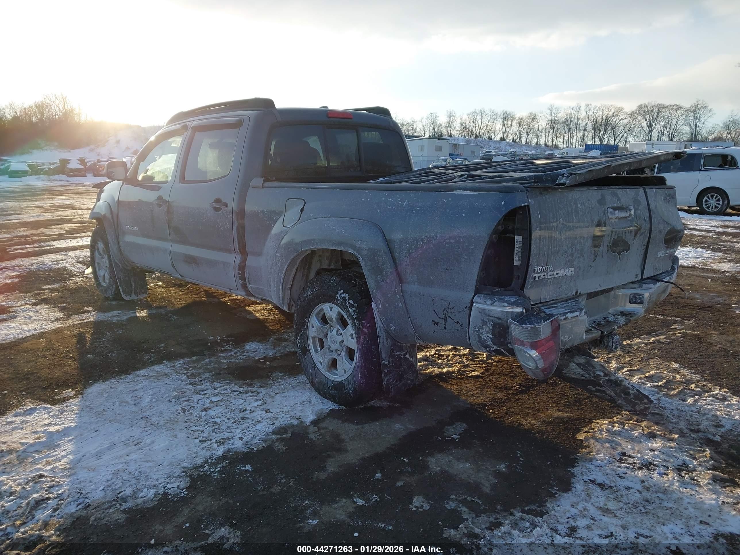 TOYOTA TACOMA image 3