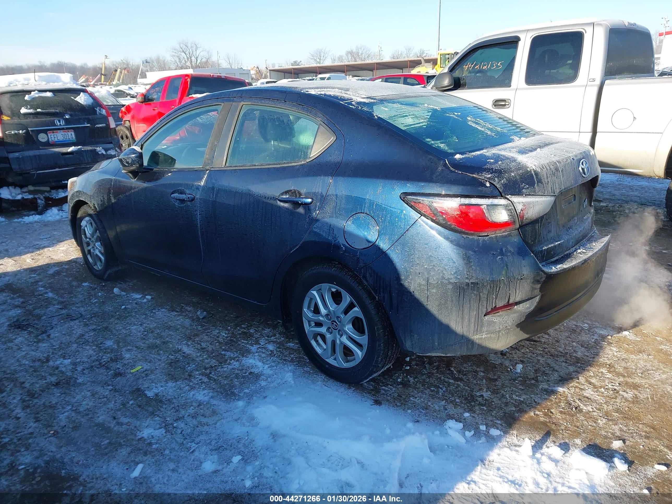 TOYOTA YARIS image 3