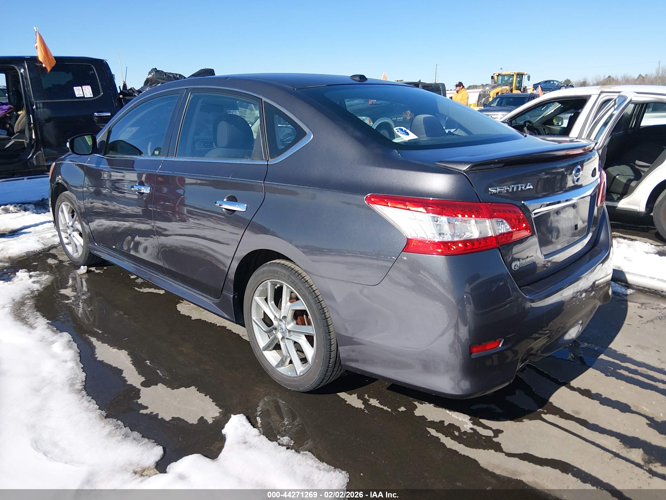 NISSAN SENTRA image 3