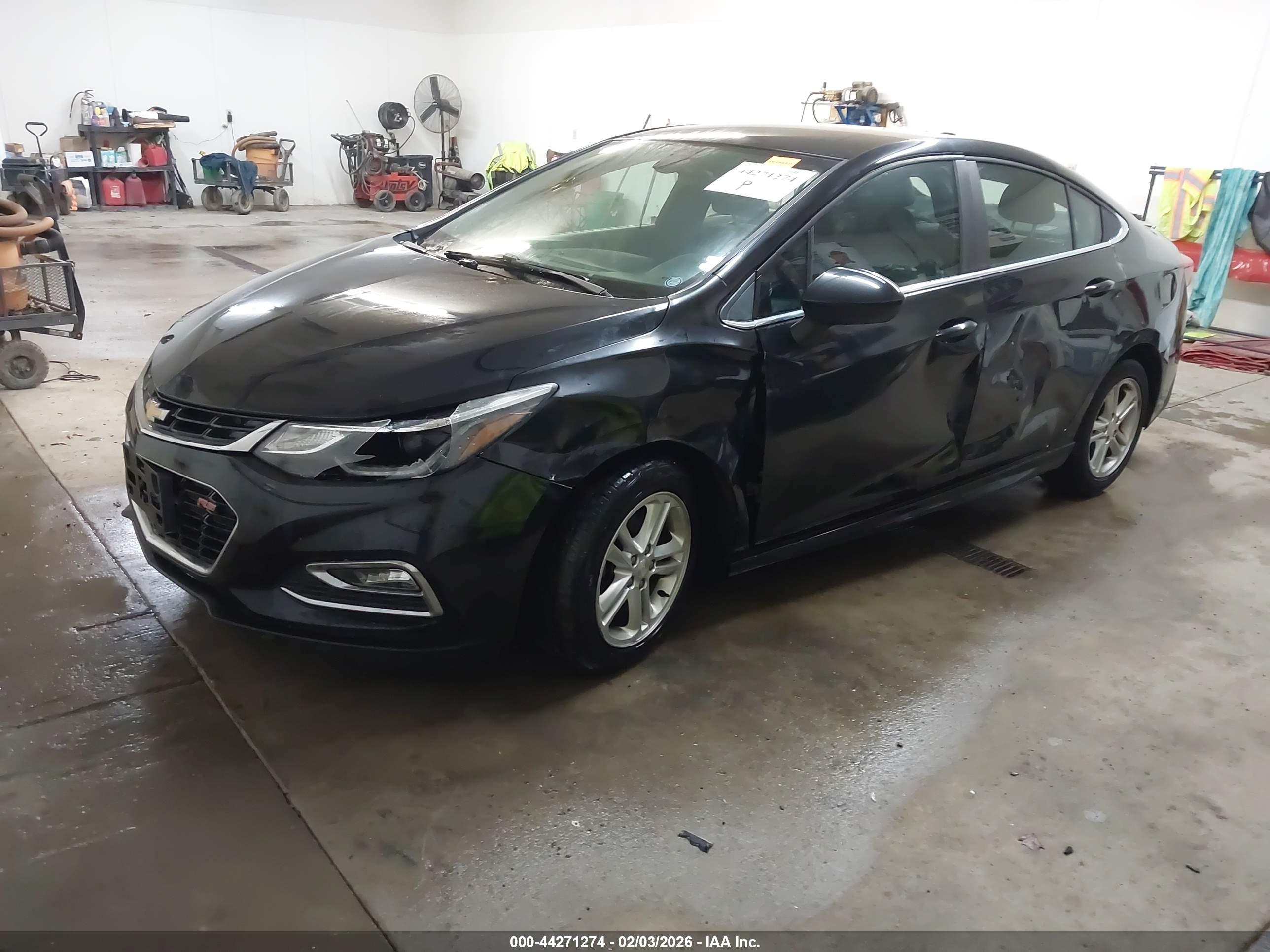 CHEVROLET CRUZE image 2