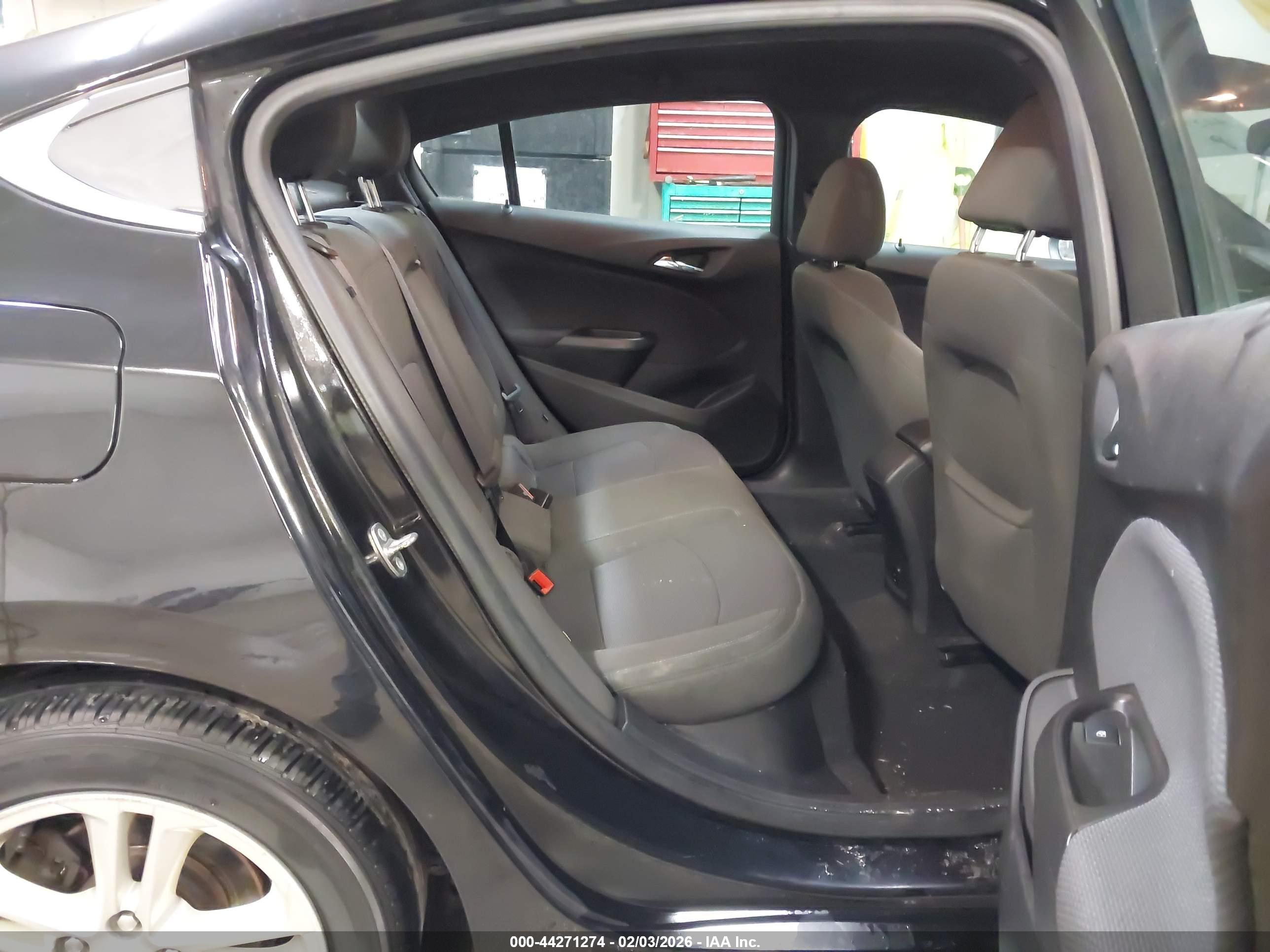 CHEVROLET CRUZE image 8
