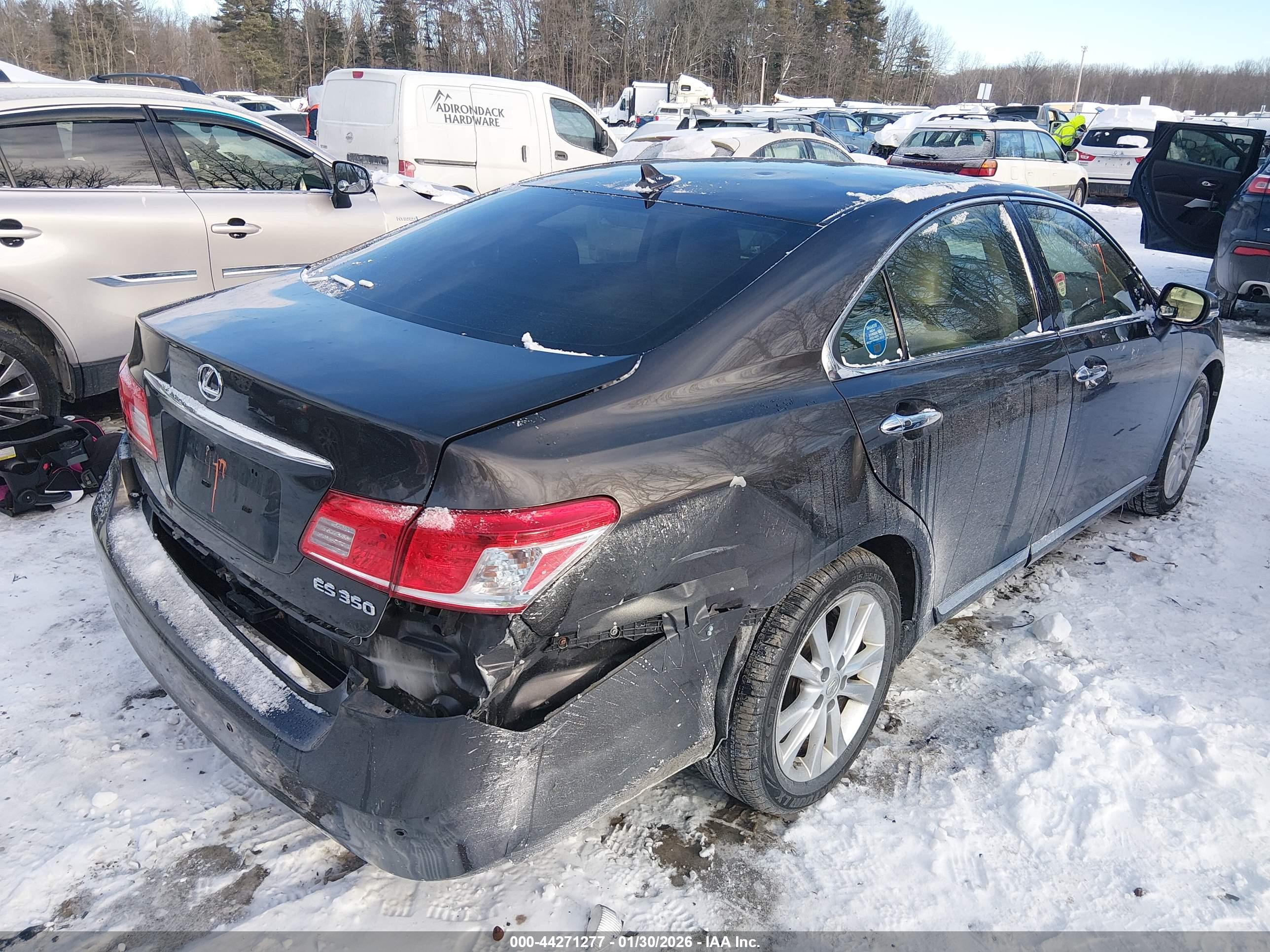 LEXUS ES image 4
