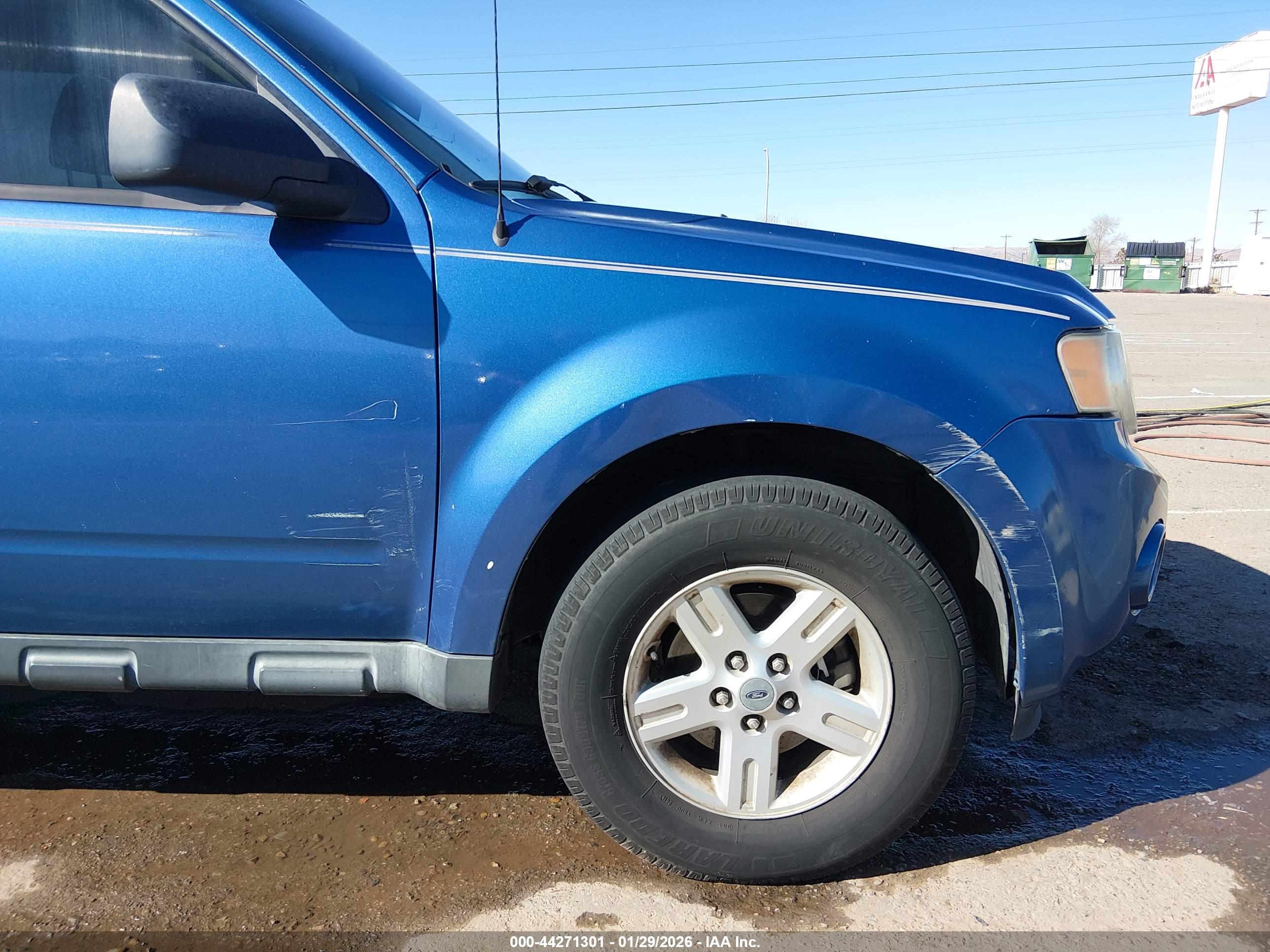 FORD ESCAPE image 6