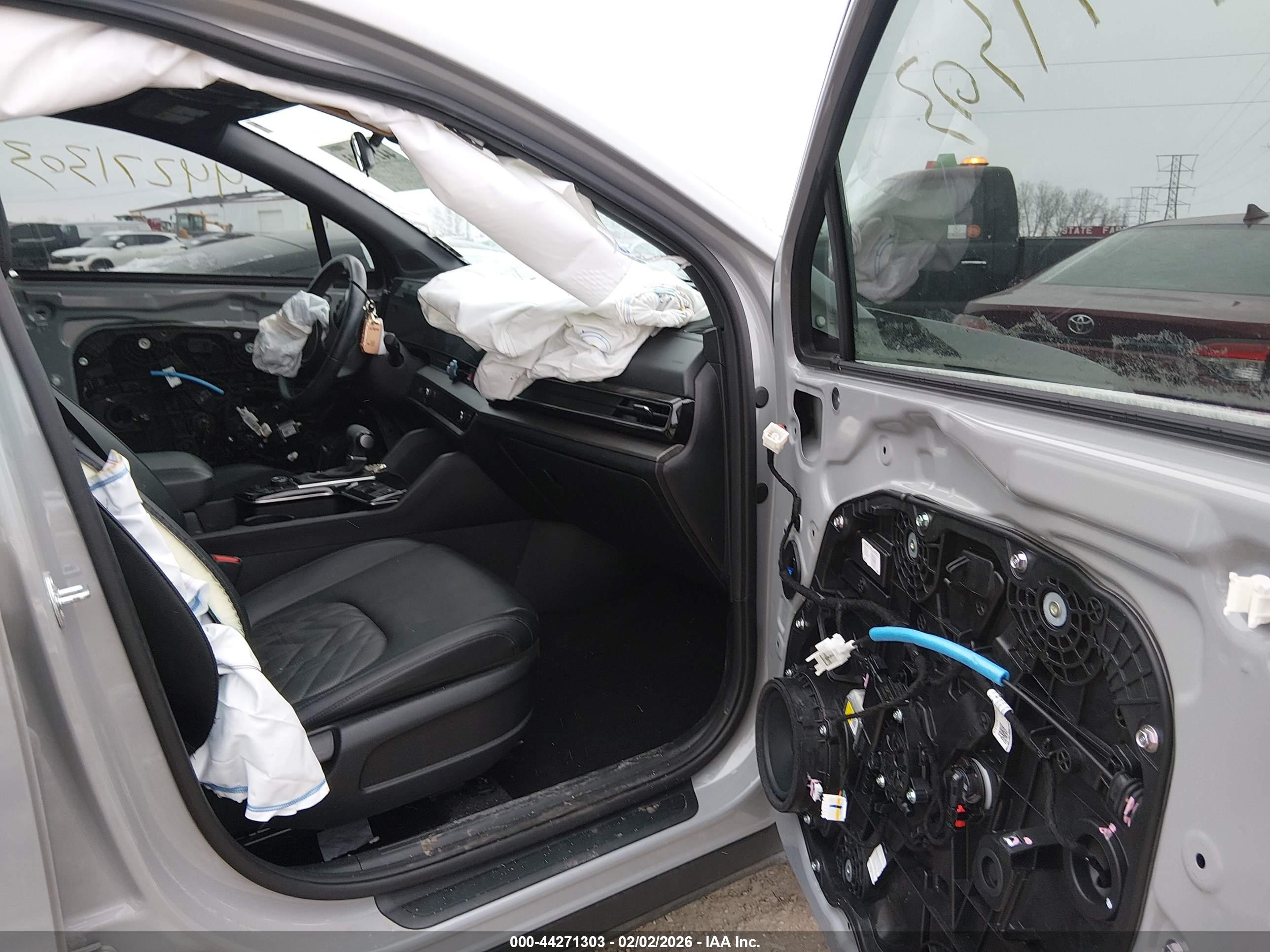 KIA SPORTAGE image 5