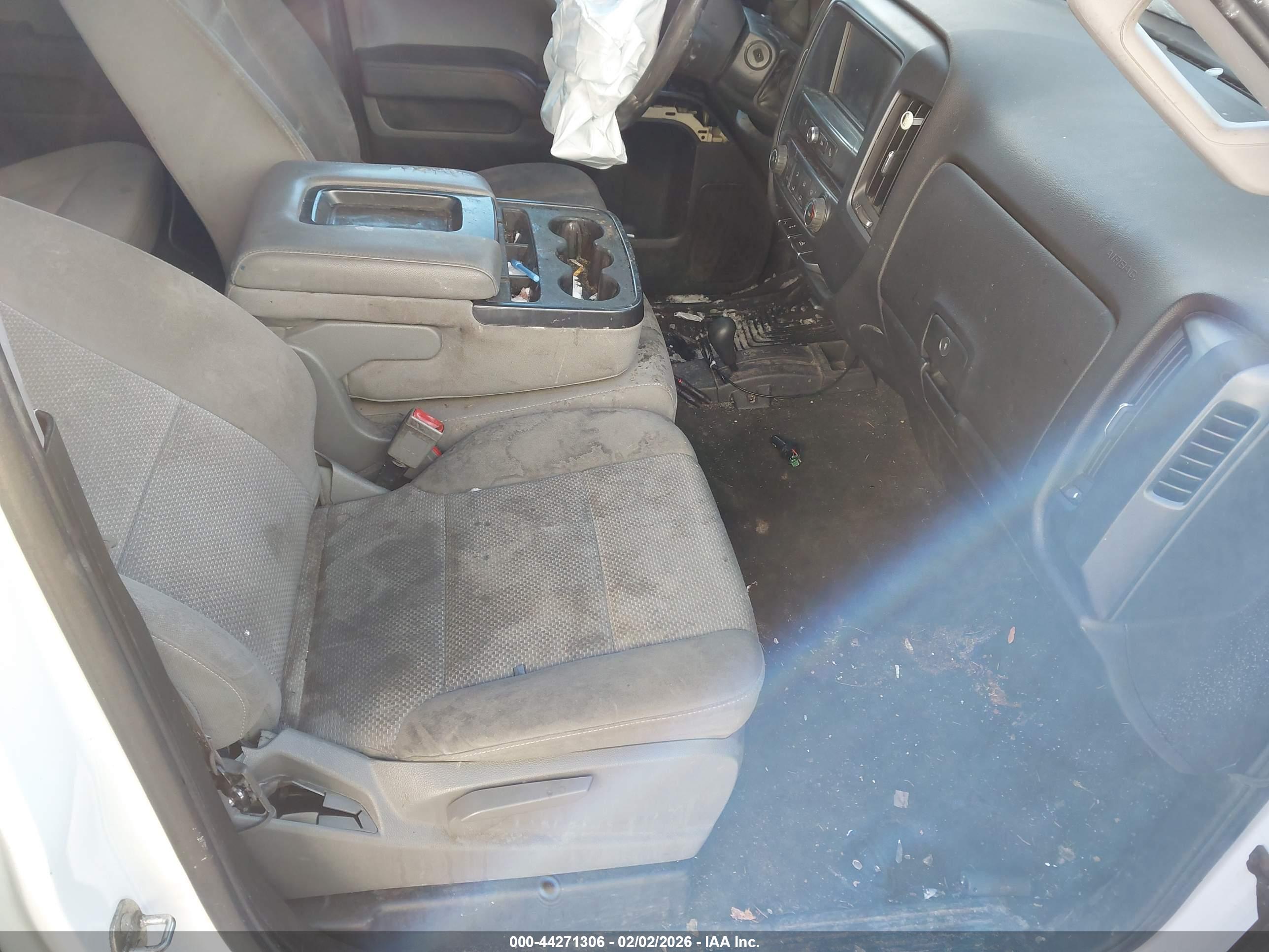 CHEVROLET SILVERADO image 5