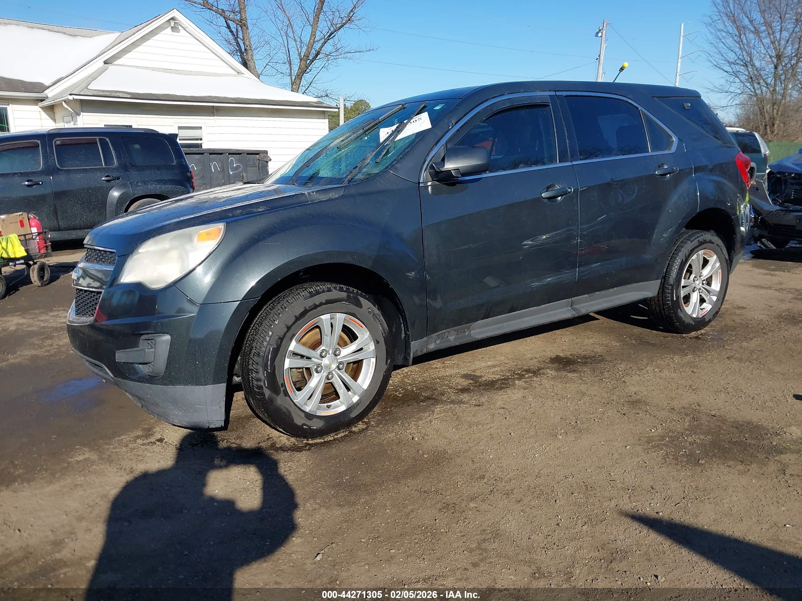 CHEVROLET EQUINOX image 2