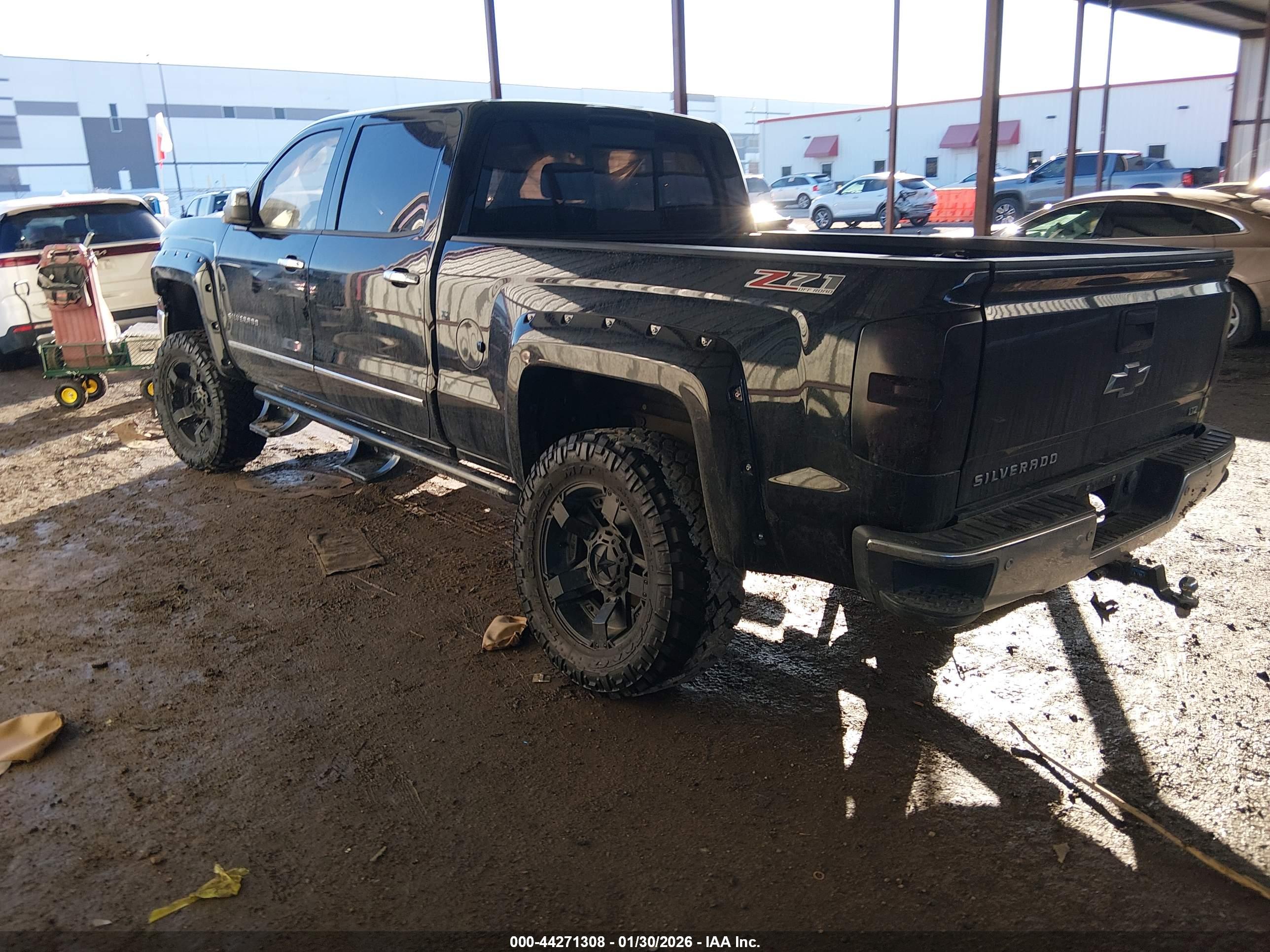 CHEVROLET SILVERADO image 3