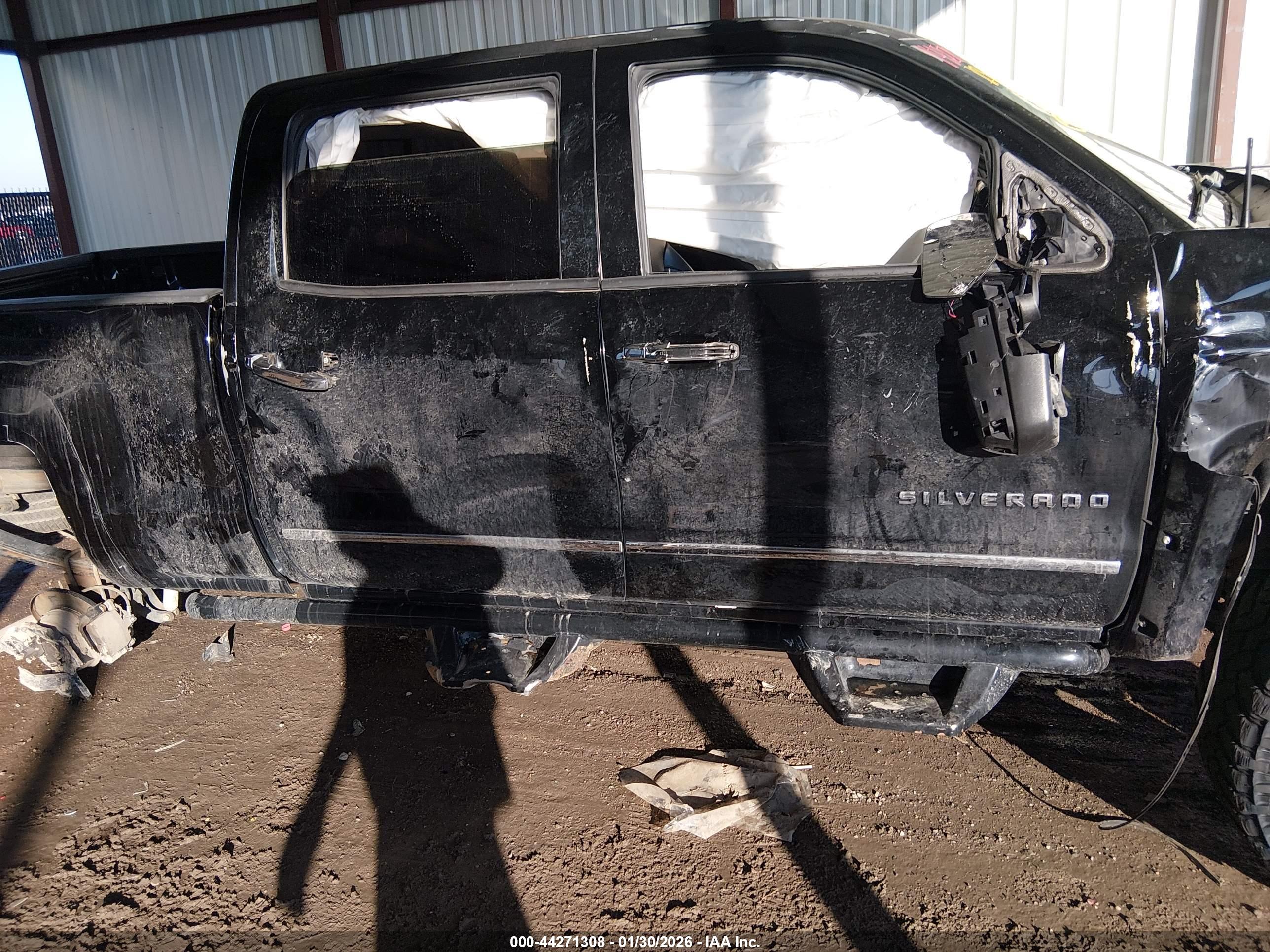 CHEVROLET SILVERADO image 6