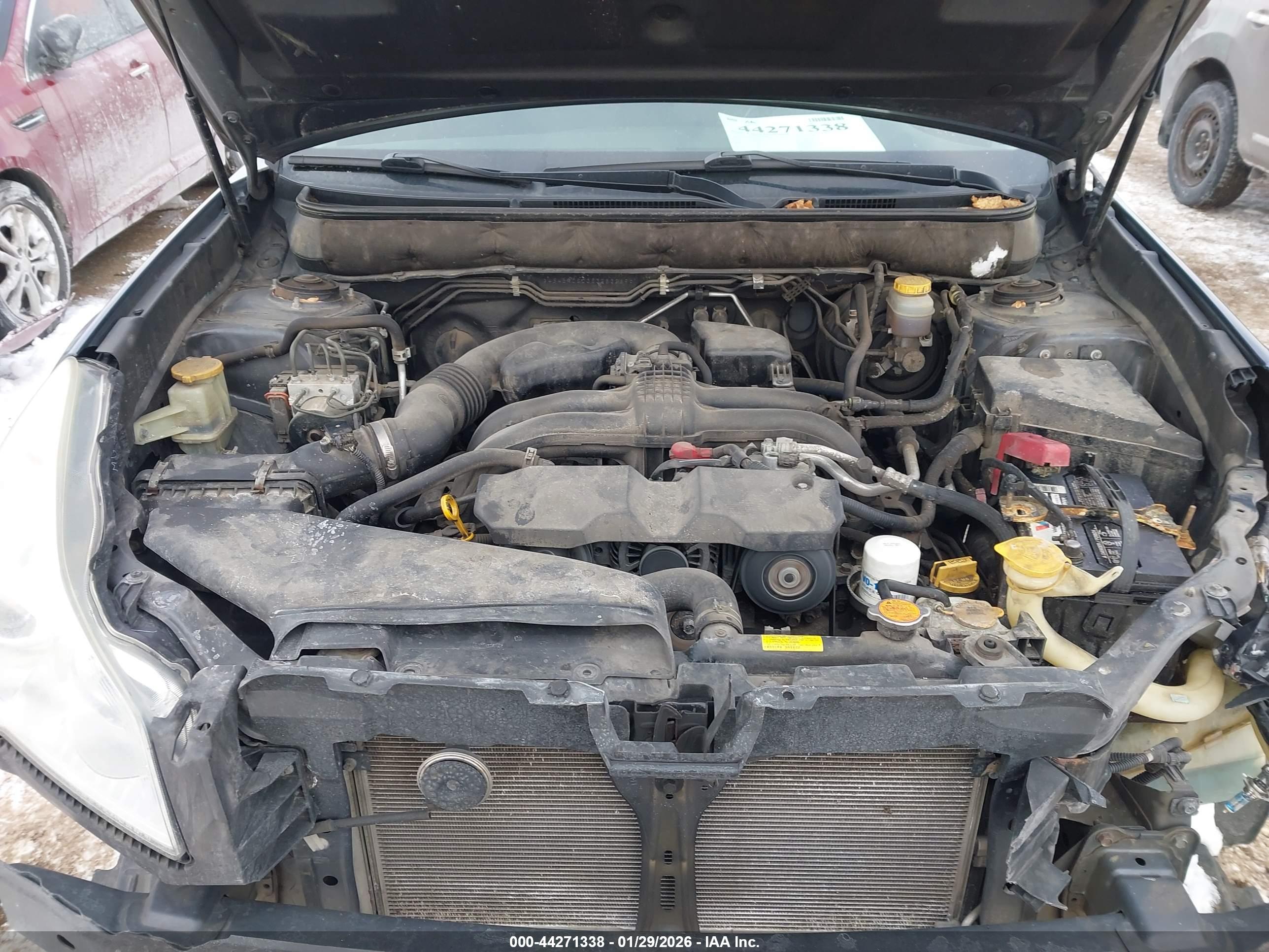 SUBARU OUTBACK image 10