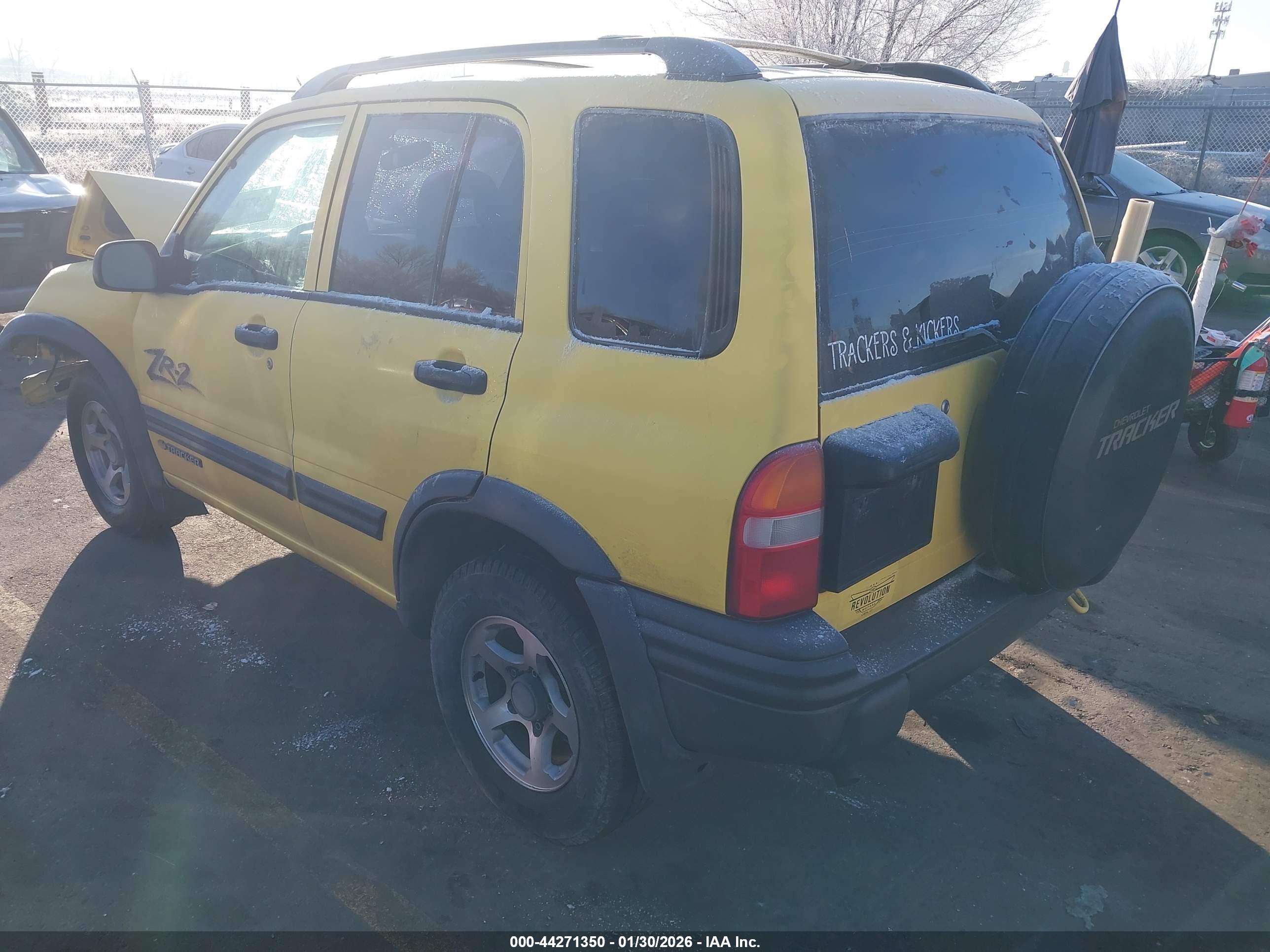 CHEVROLET TRACKER image 3