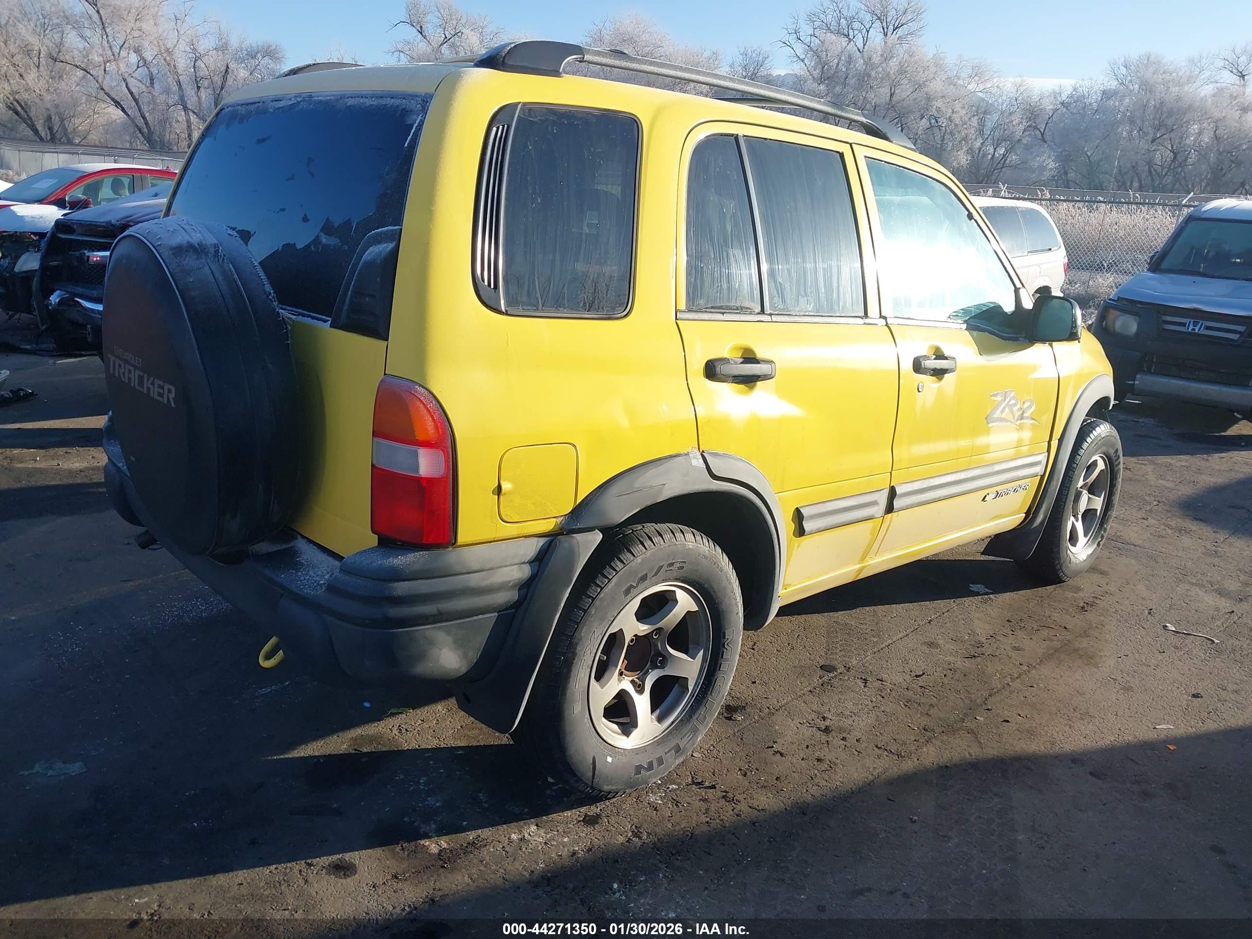 CHEVROLET TRACKER image 4