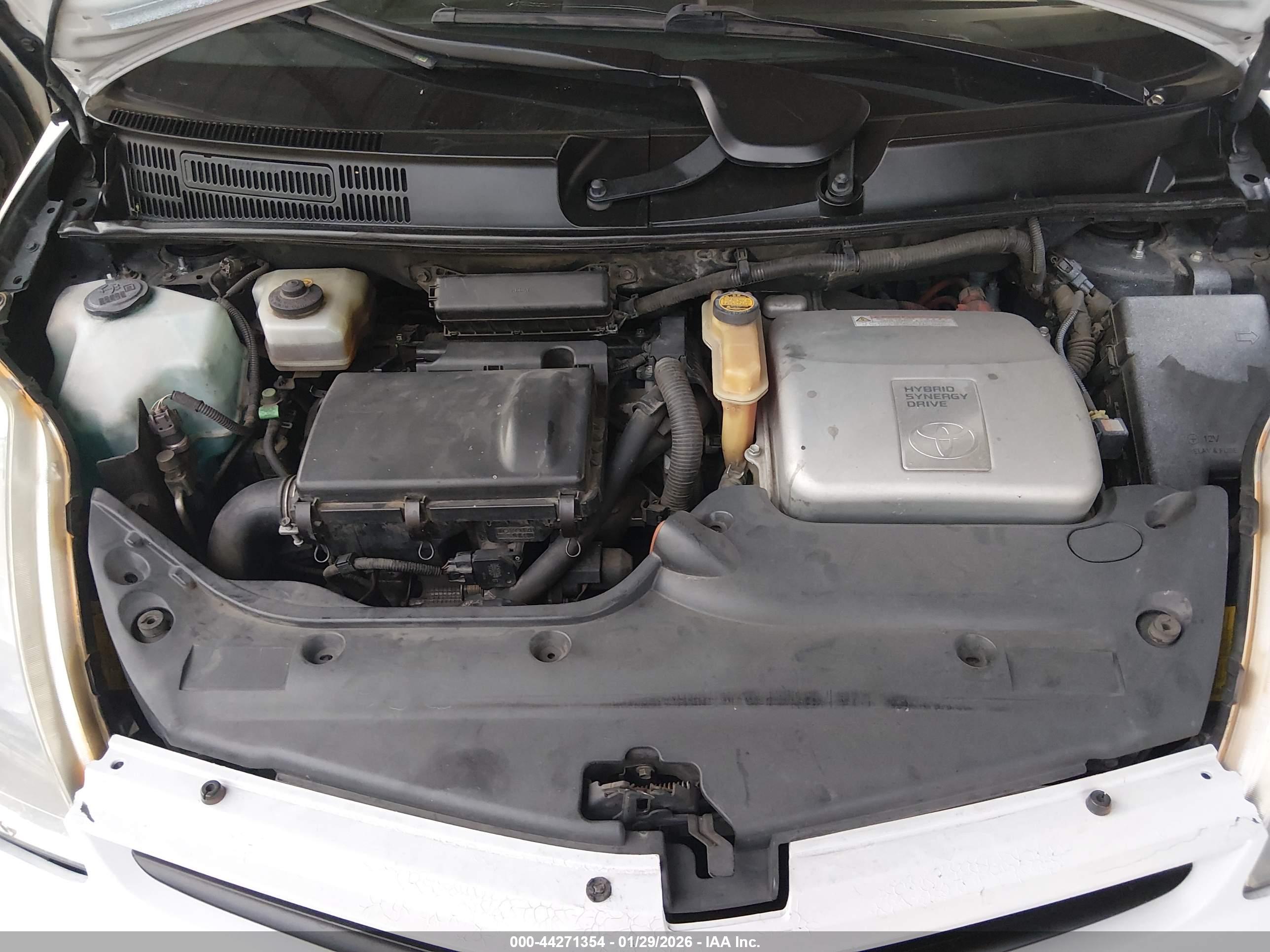 TOYOTA PRIUS image 10
