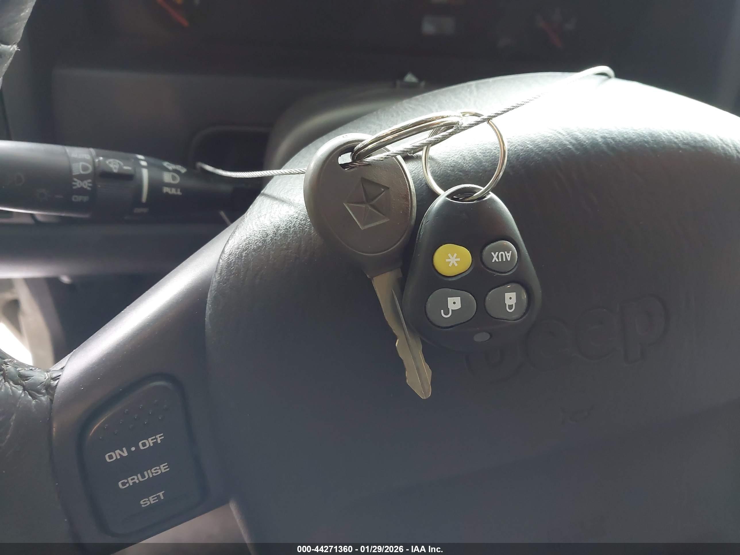 JEEP GRAND image 11