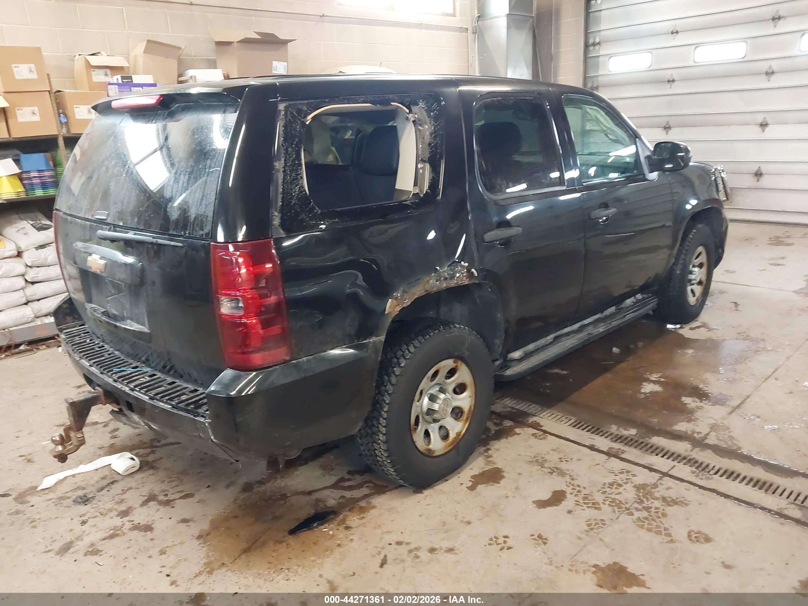 CHEVROLET TAHOE image 4