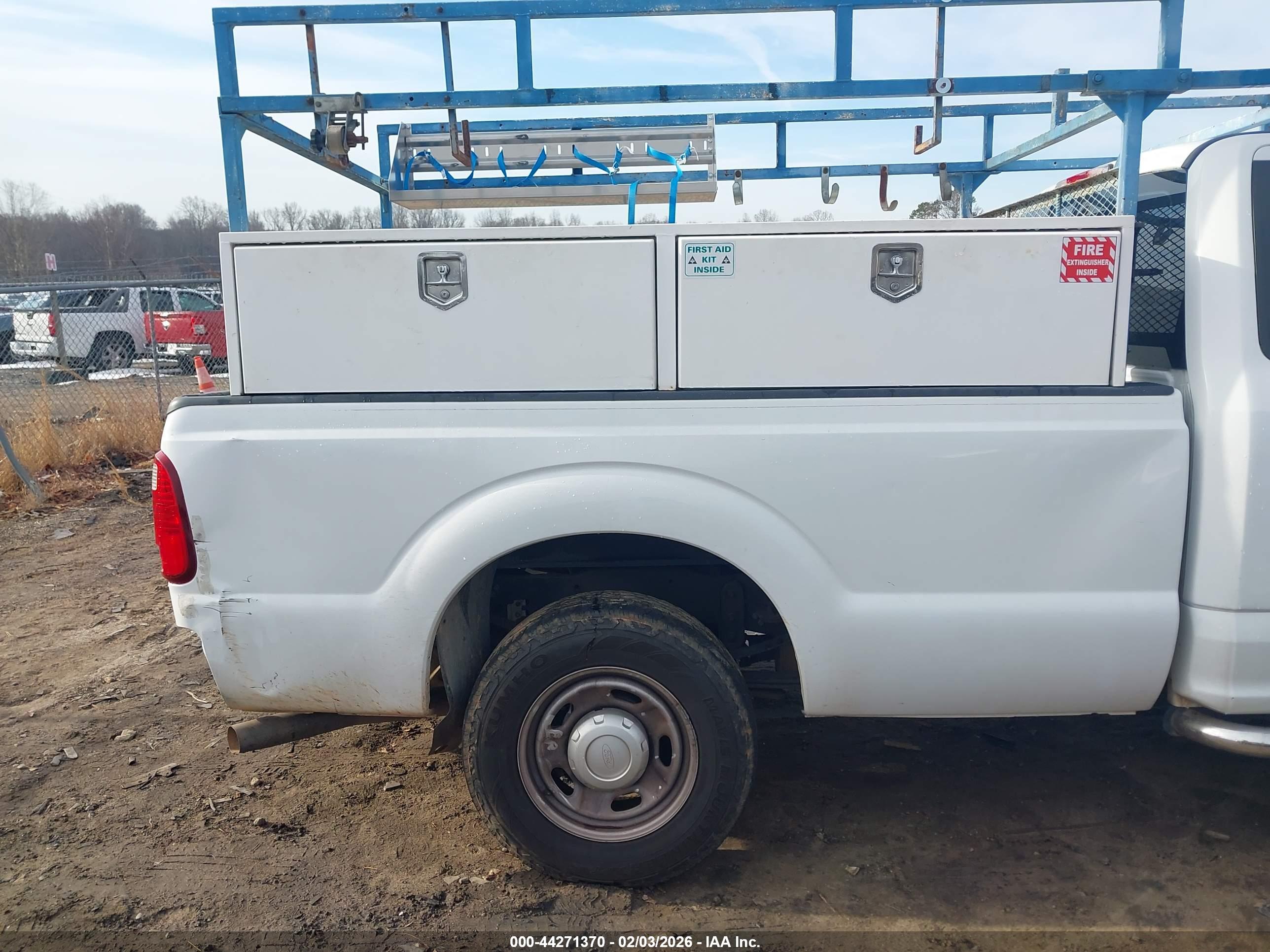FORD F-250 image 8