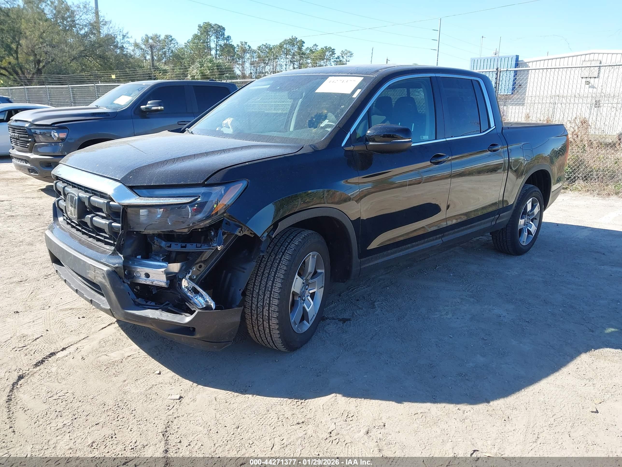 HONDA RIDGELINE image 2