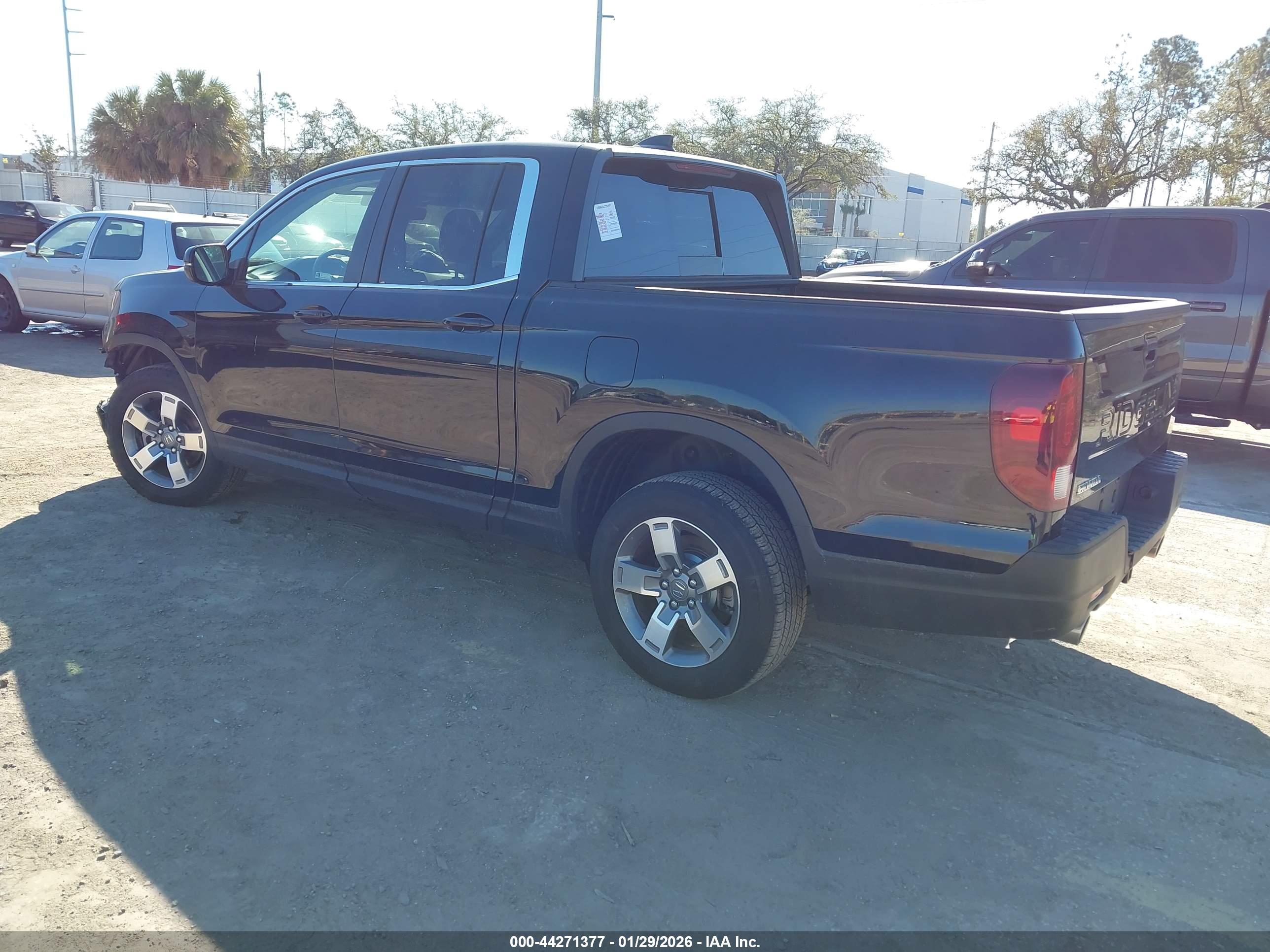 HONDA RIDGELINE image 3