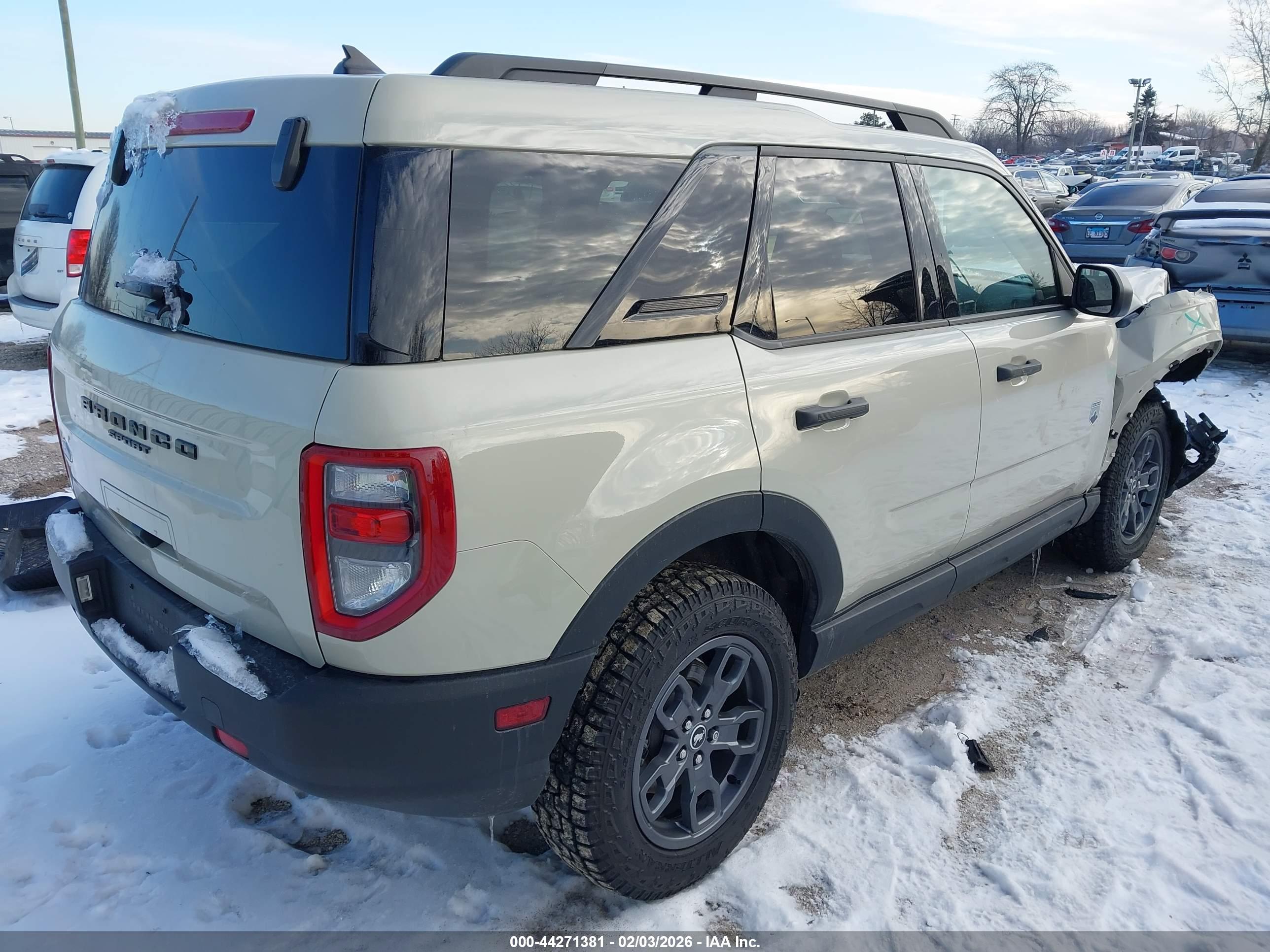 FORD BRONCO image 4