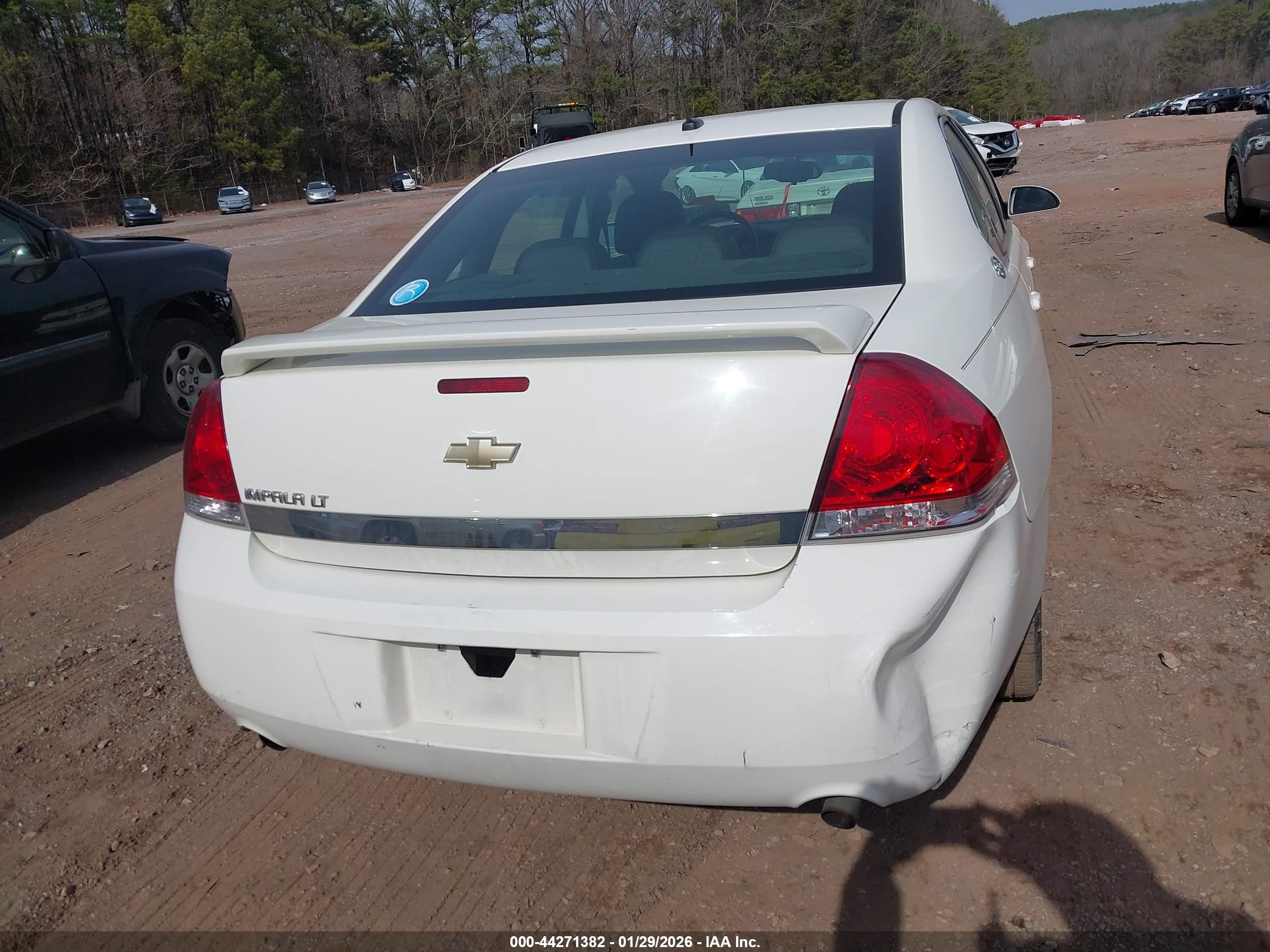 CHEVROLET IMPALA image 6