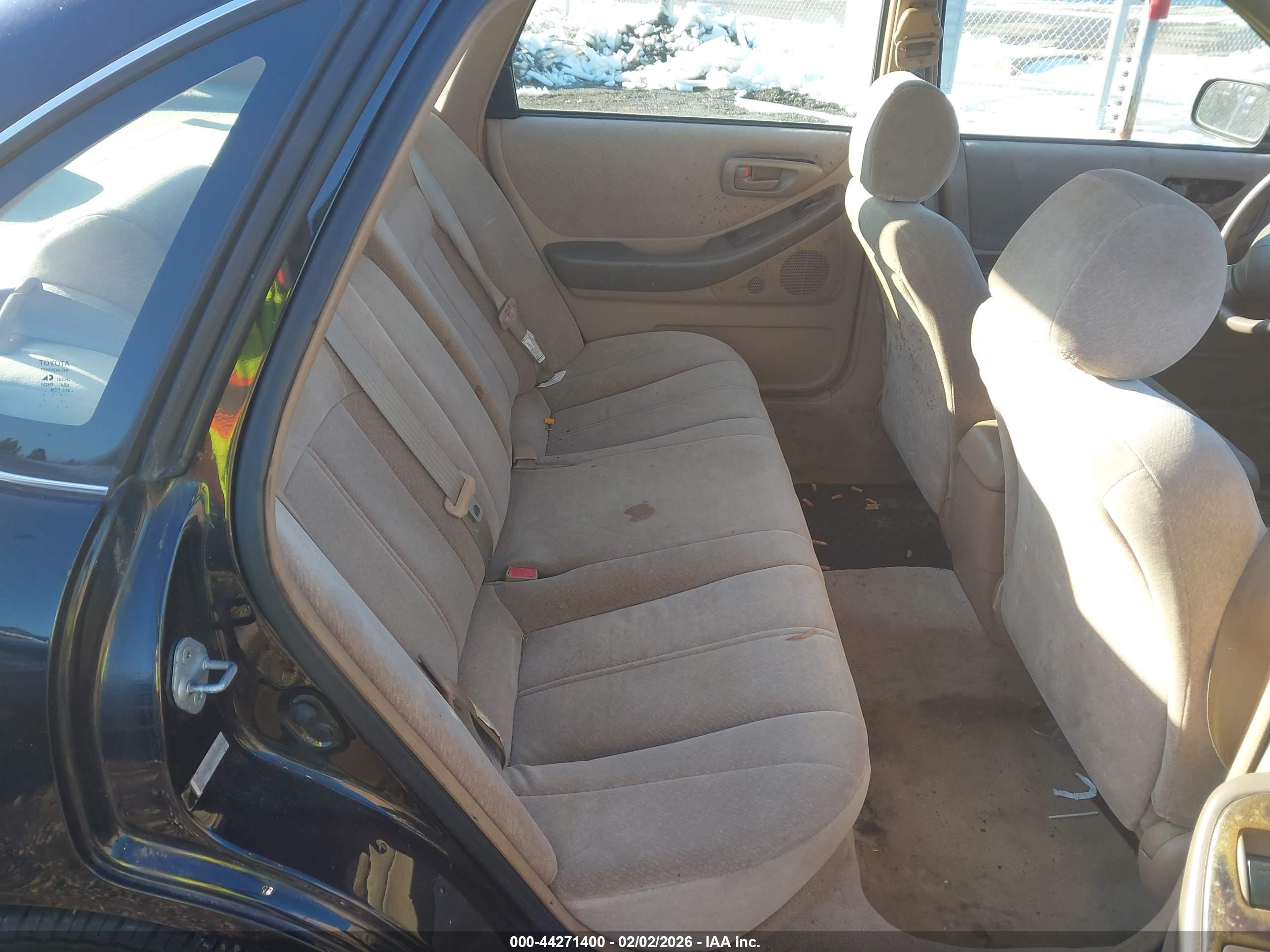 TOYOTA AVALON image 8