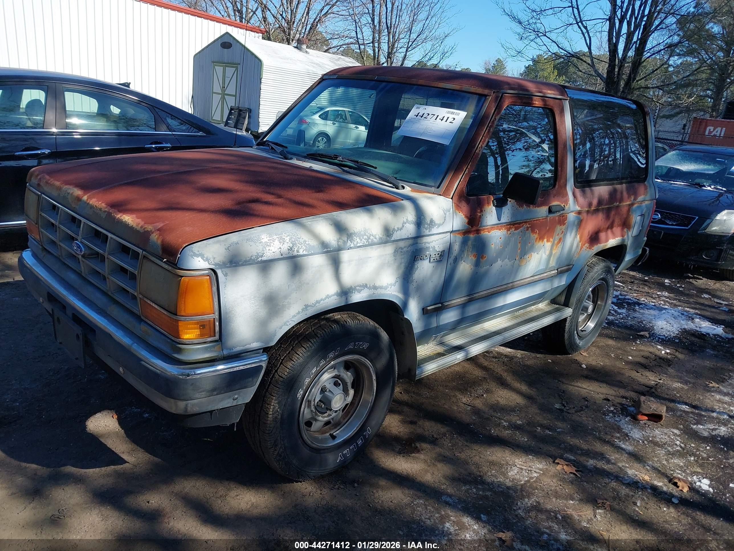 FORD BRONCO image 2