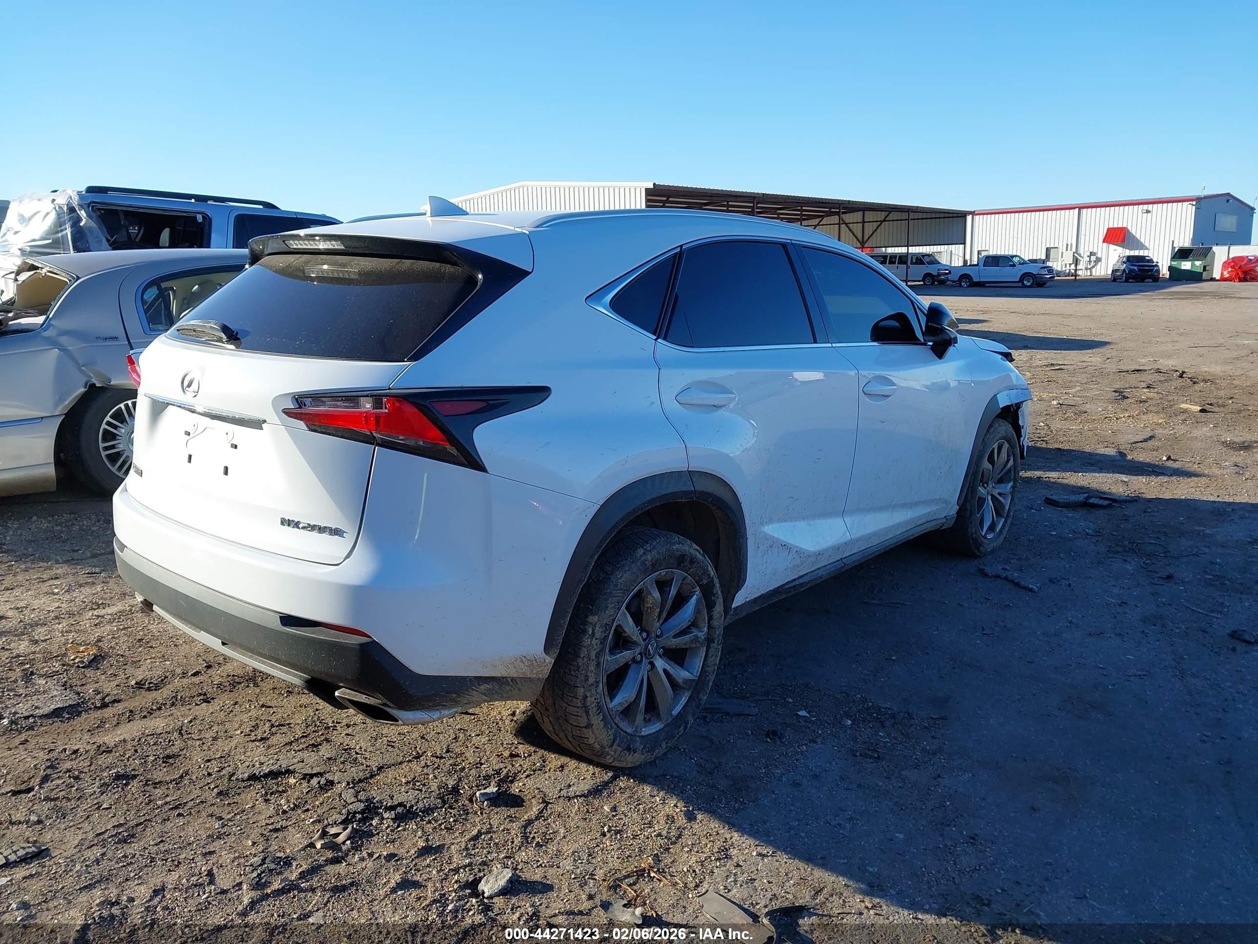 LEXUS NX image 4