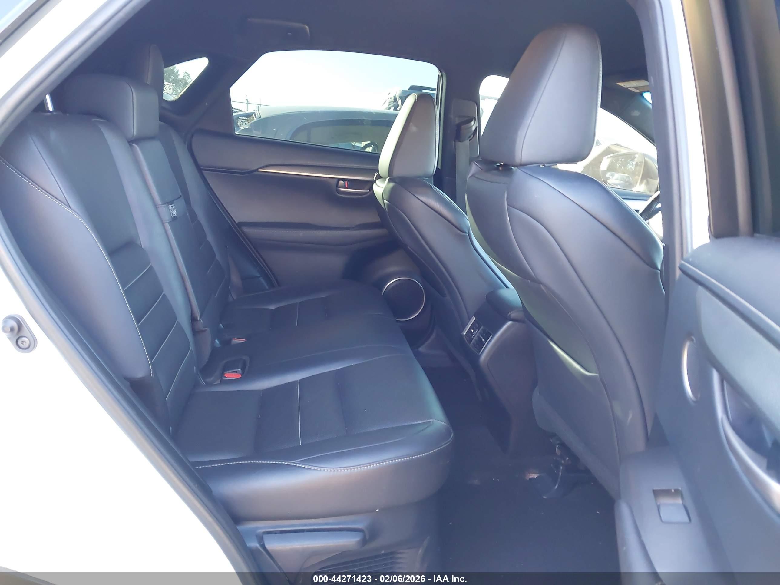 LEXUS NX image 8