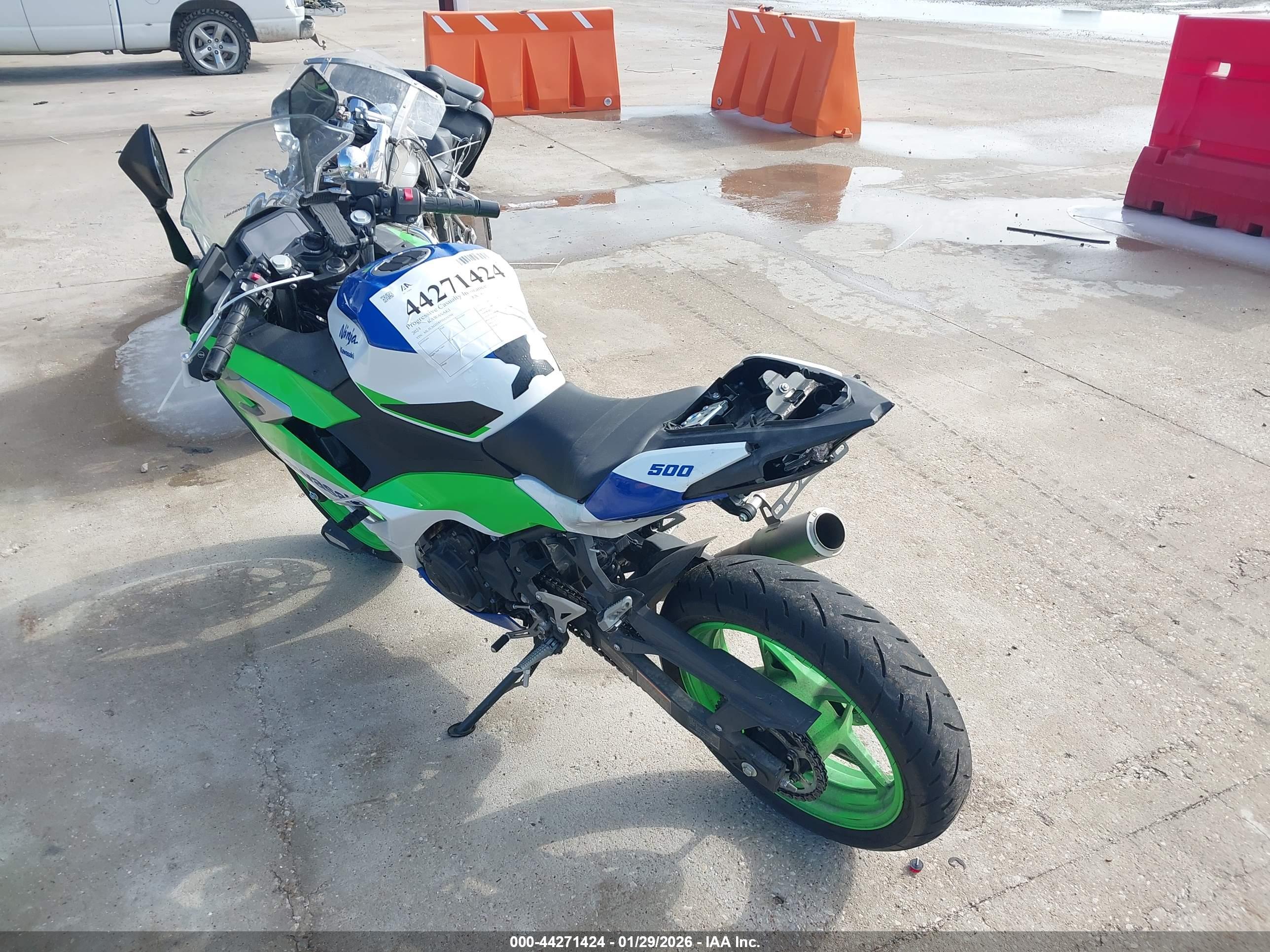KAWASAKI EX500 image 3