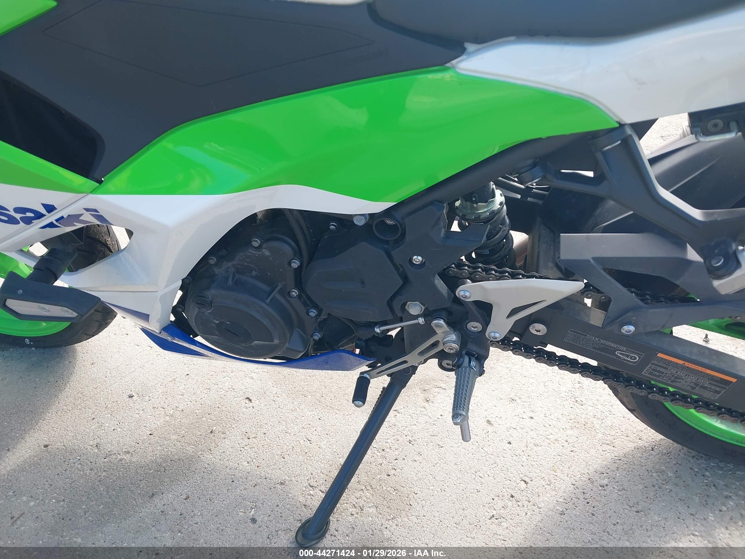 KAWASAKI EX500 image 9