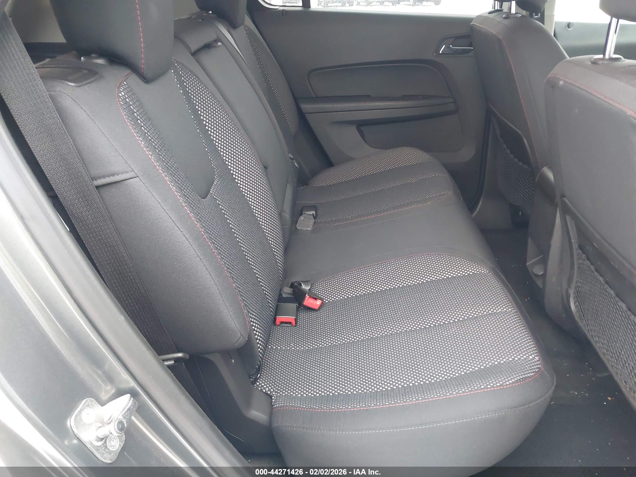CHEVROLET EQUINOX image 8