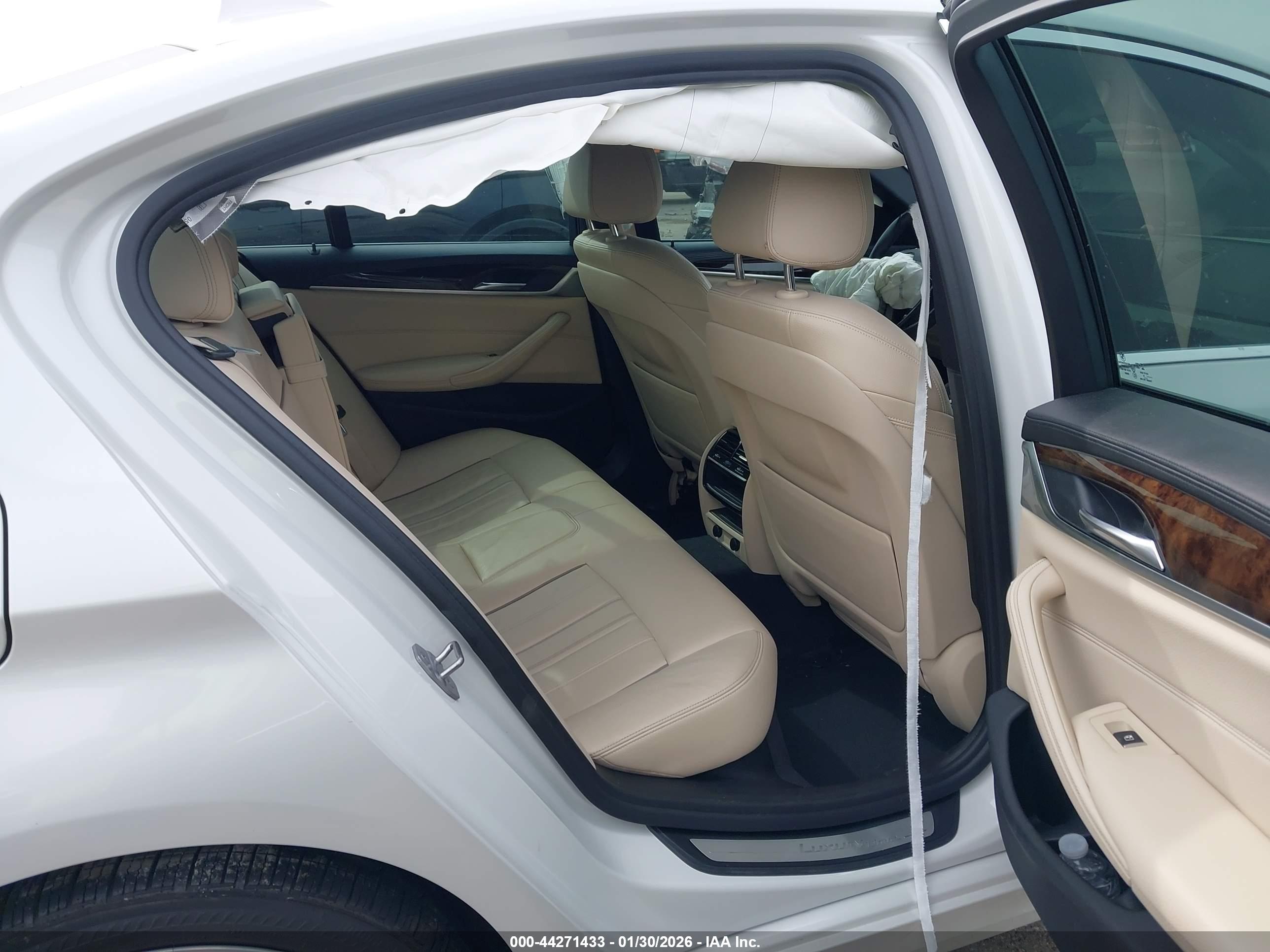 BMW 530I image 8
