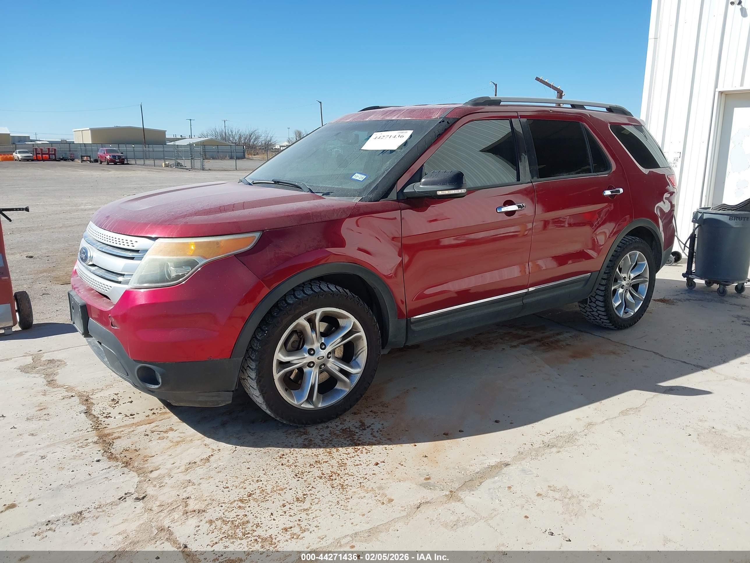 FORD EXPLORER image 2