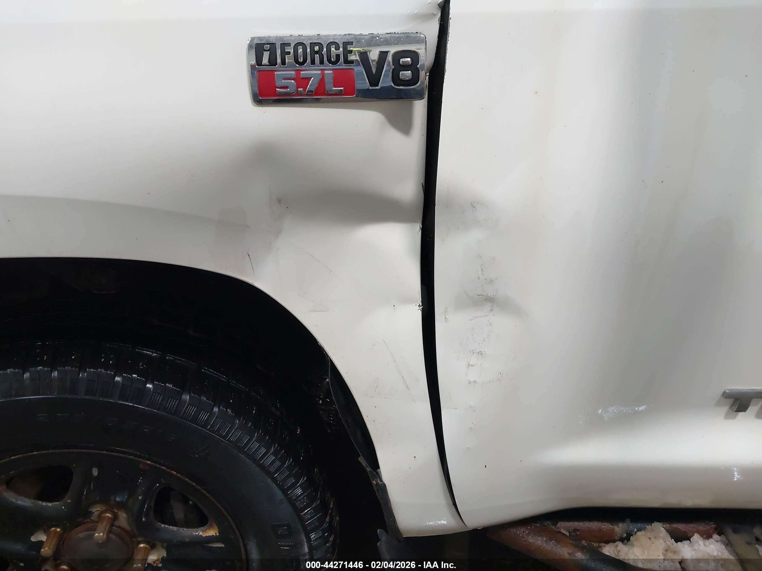 TOYOTA TUNDRA image 6