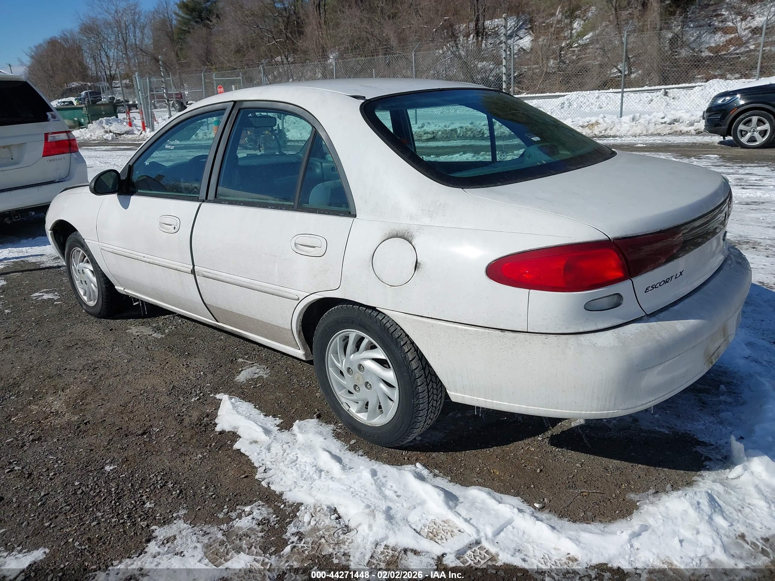 FORD ESCORT image 3