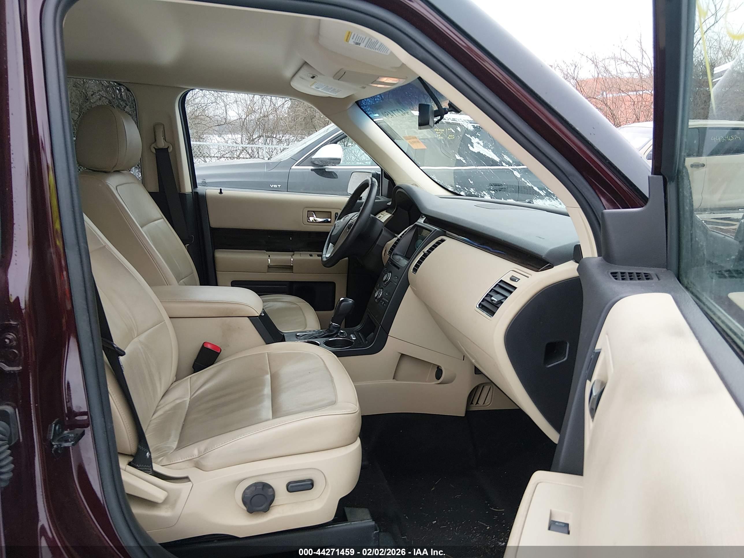FORD FLEX image 5