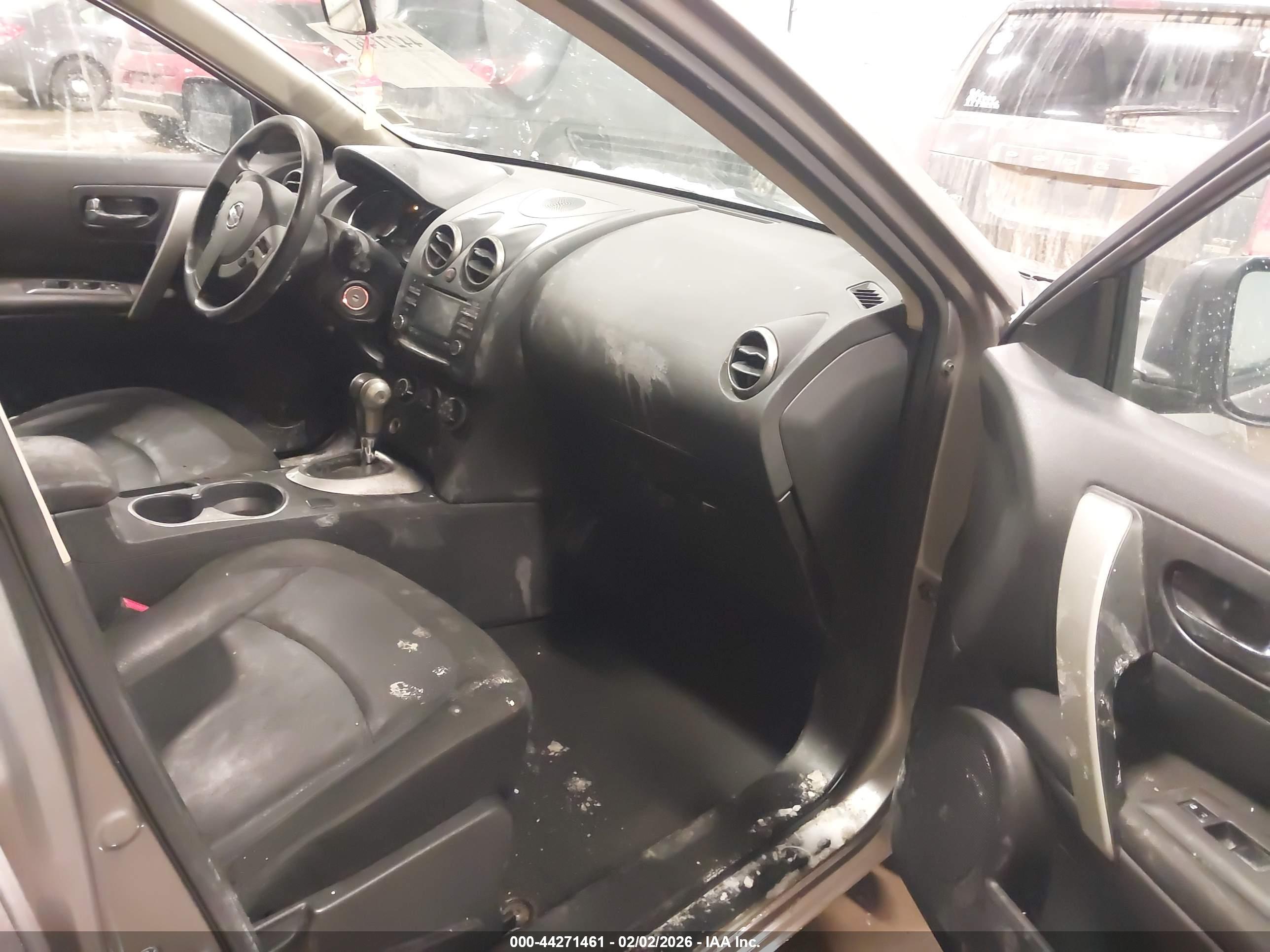NISSAN ROGUE image 5