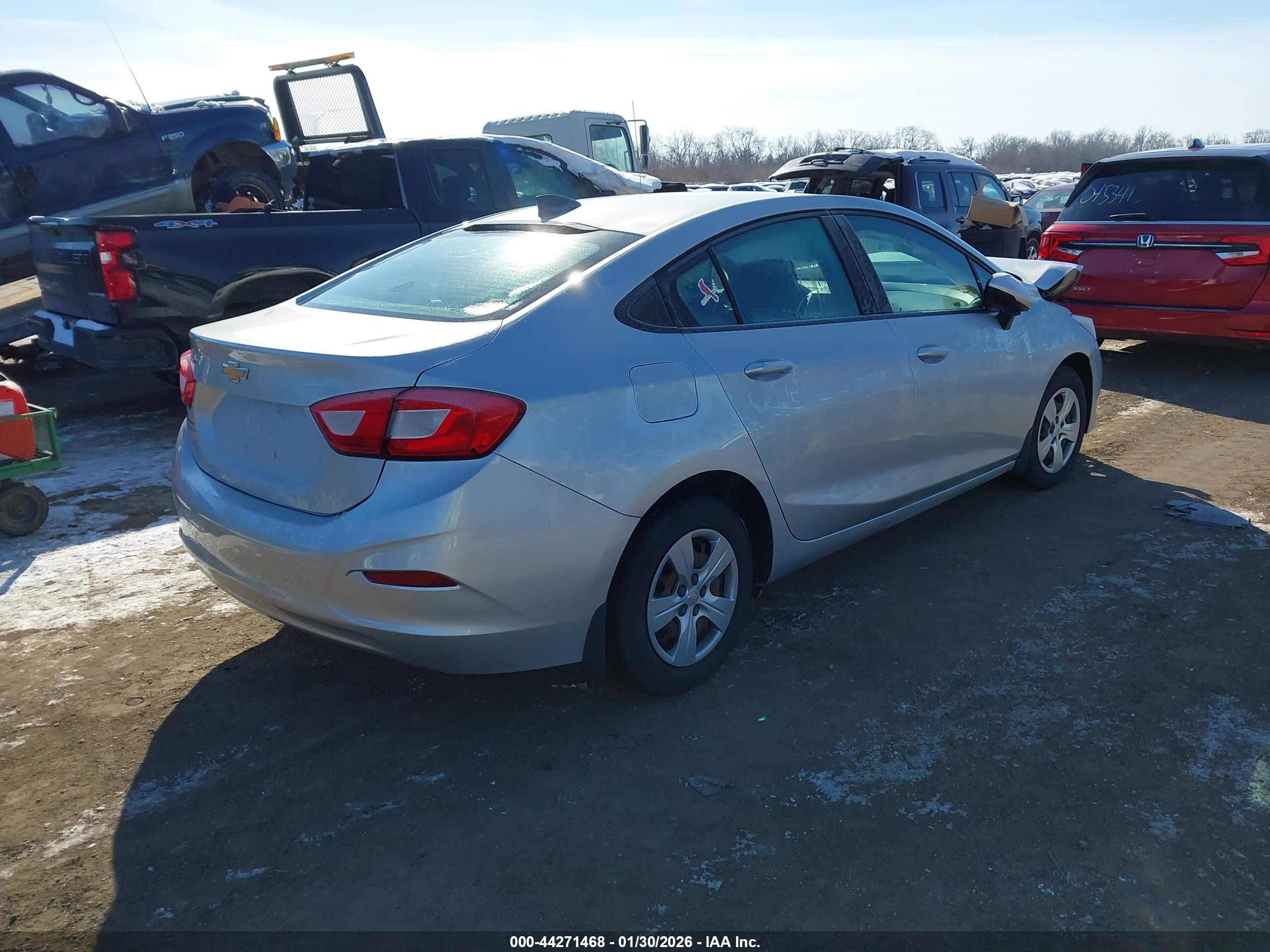 CHEVROLET CRUZE image 4