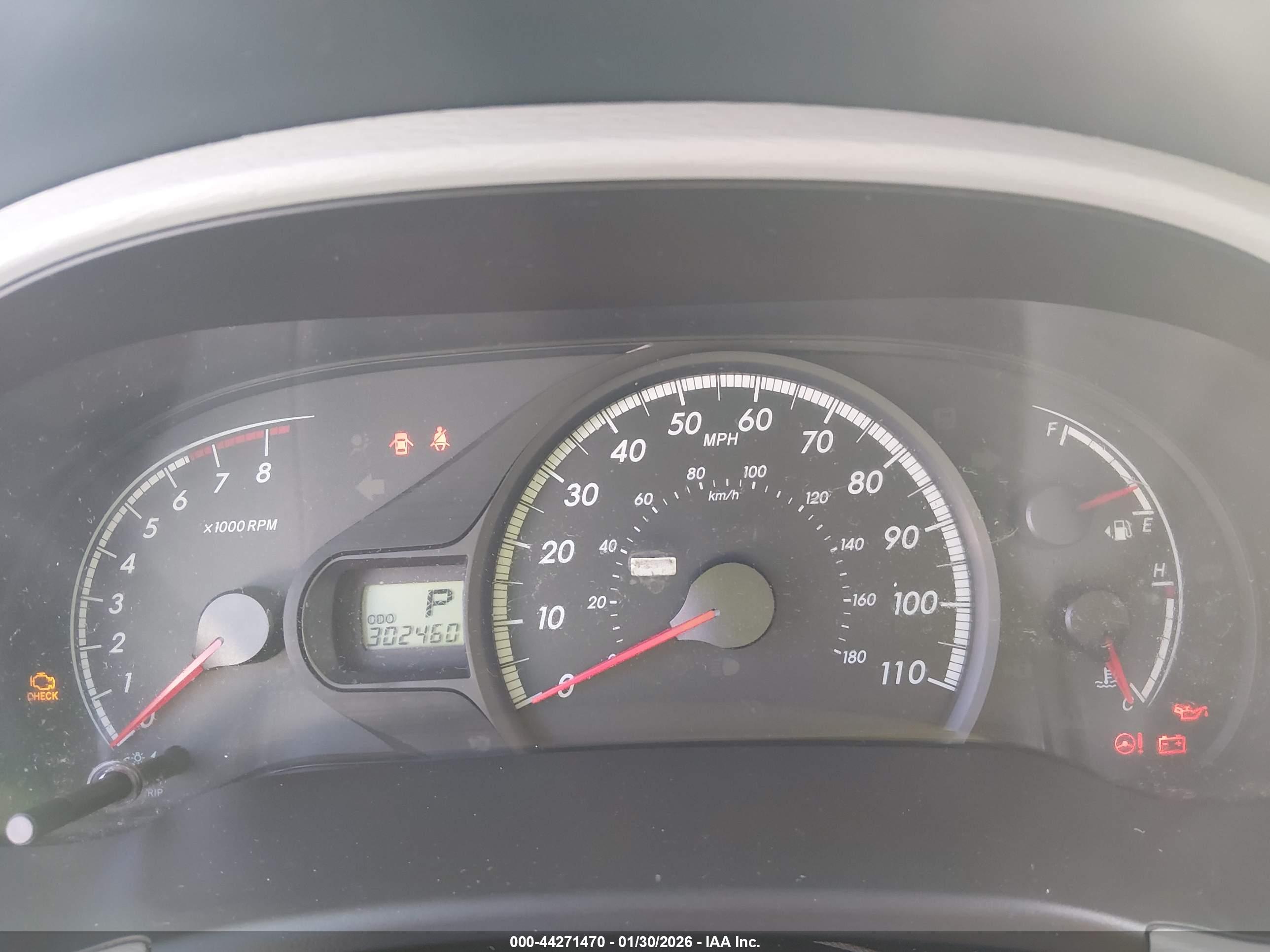 TOYOTA SIENNA image 7