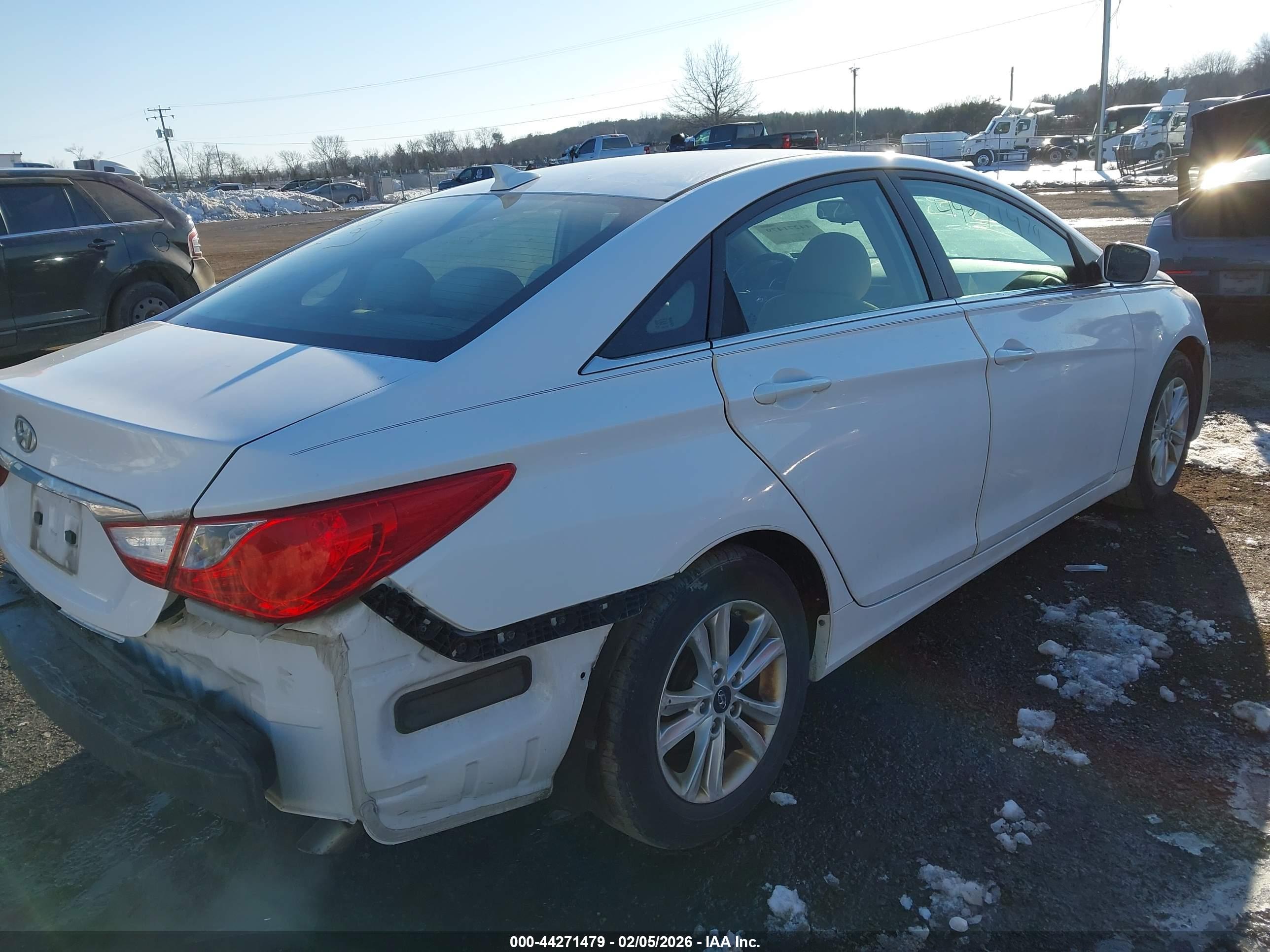 HYUNDAI SONATA image 4