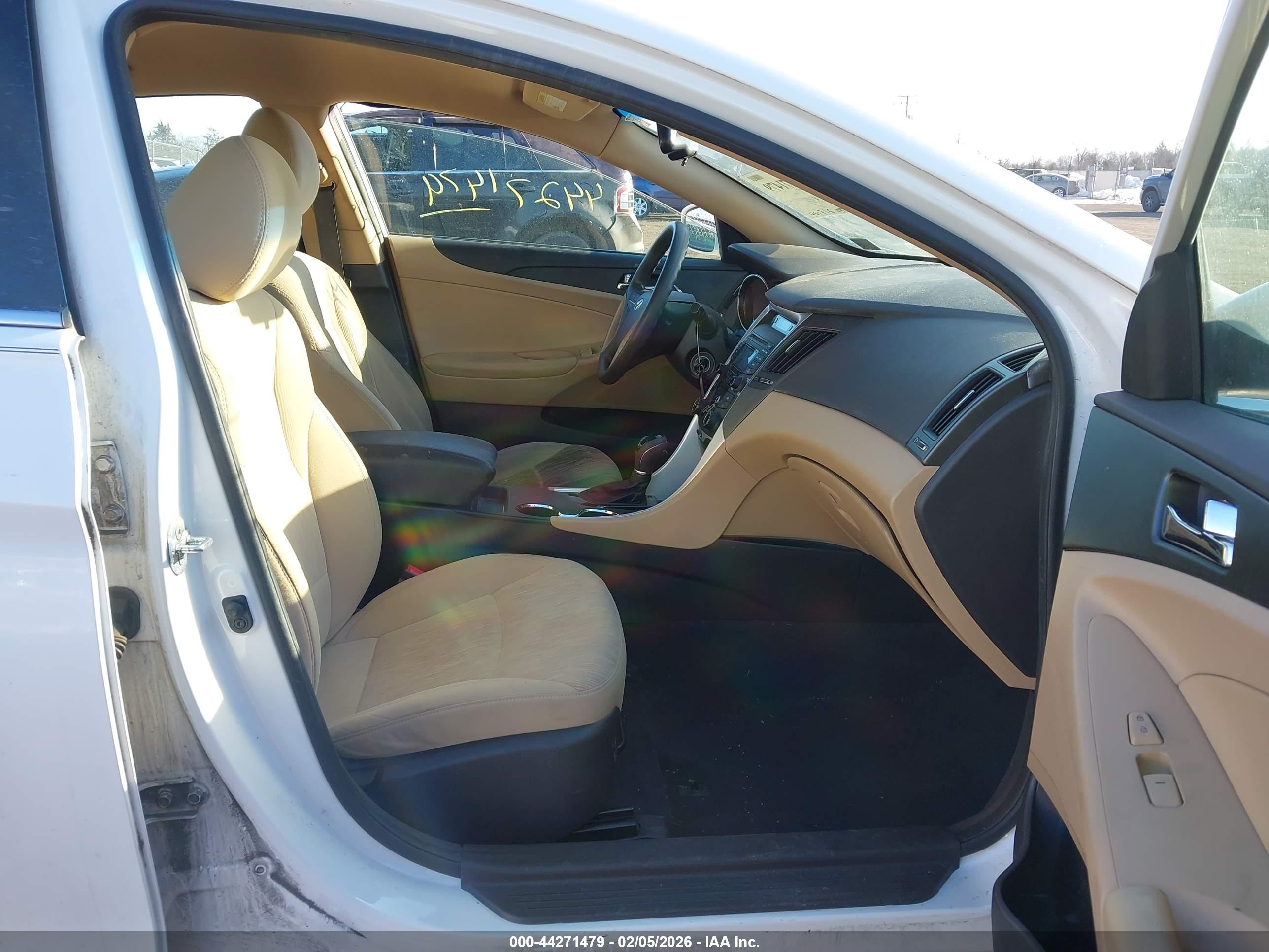HYUNDAI SONATA image 5