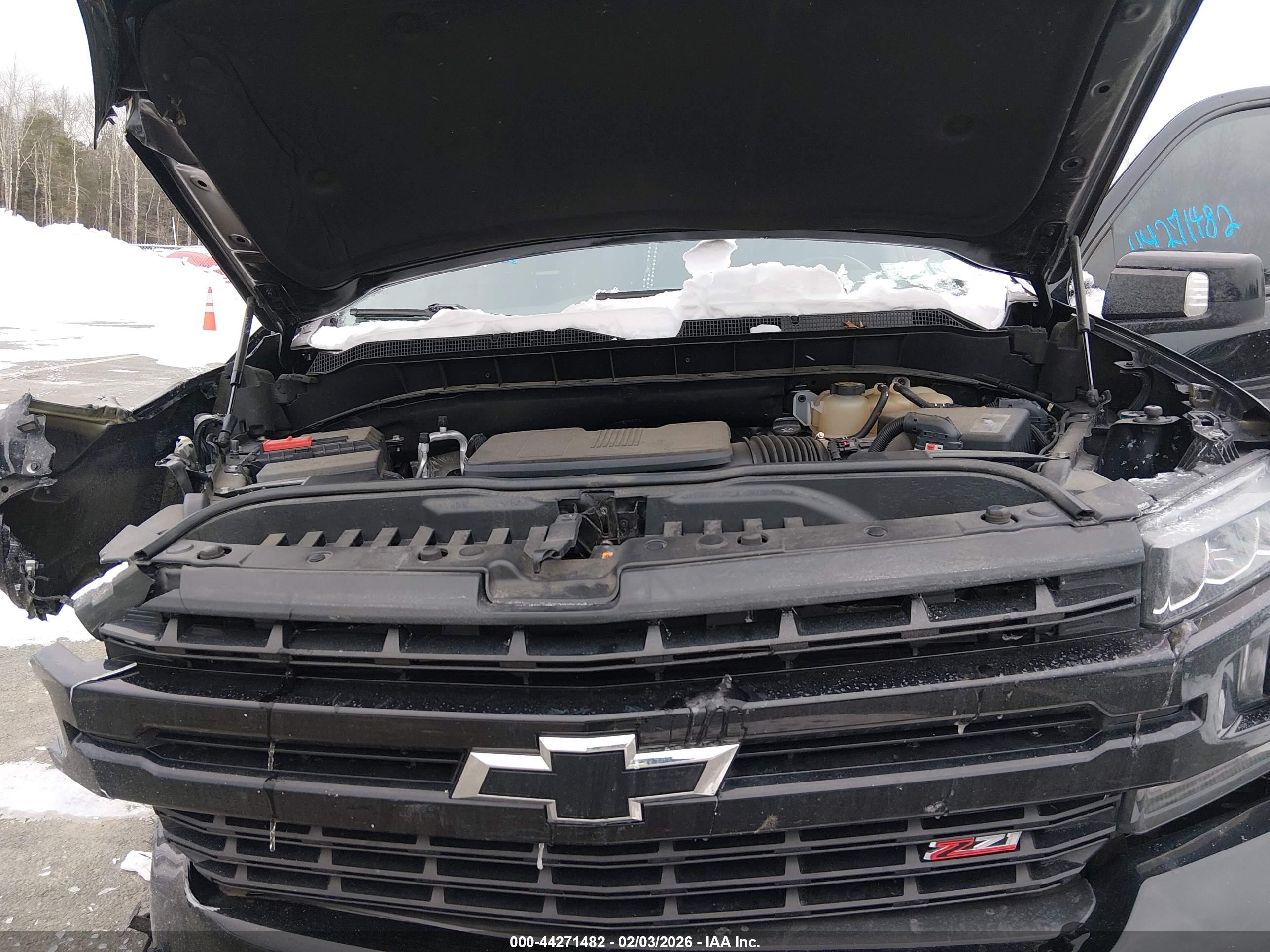 CHEVROLET SILVERADO image 10