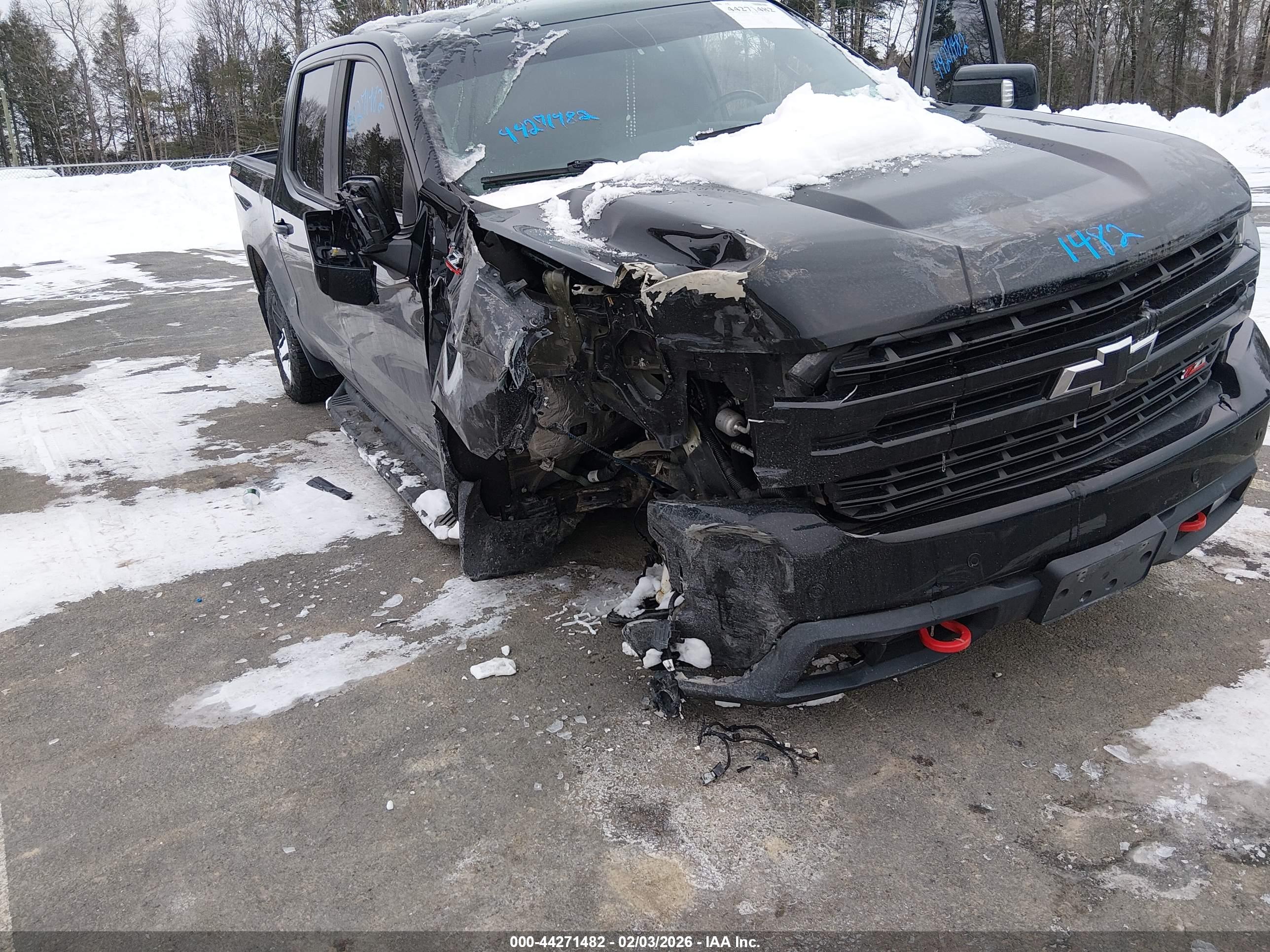 CHEVROLET SILVERADO image 6