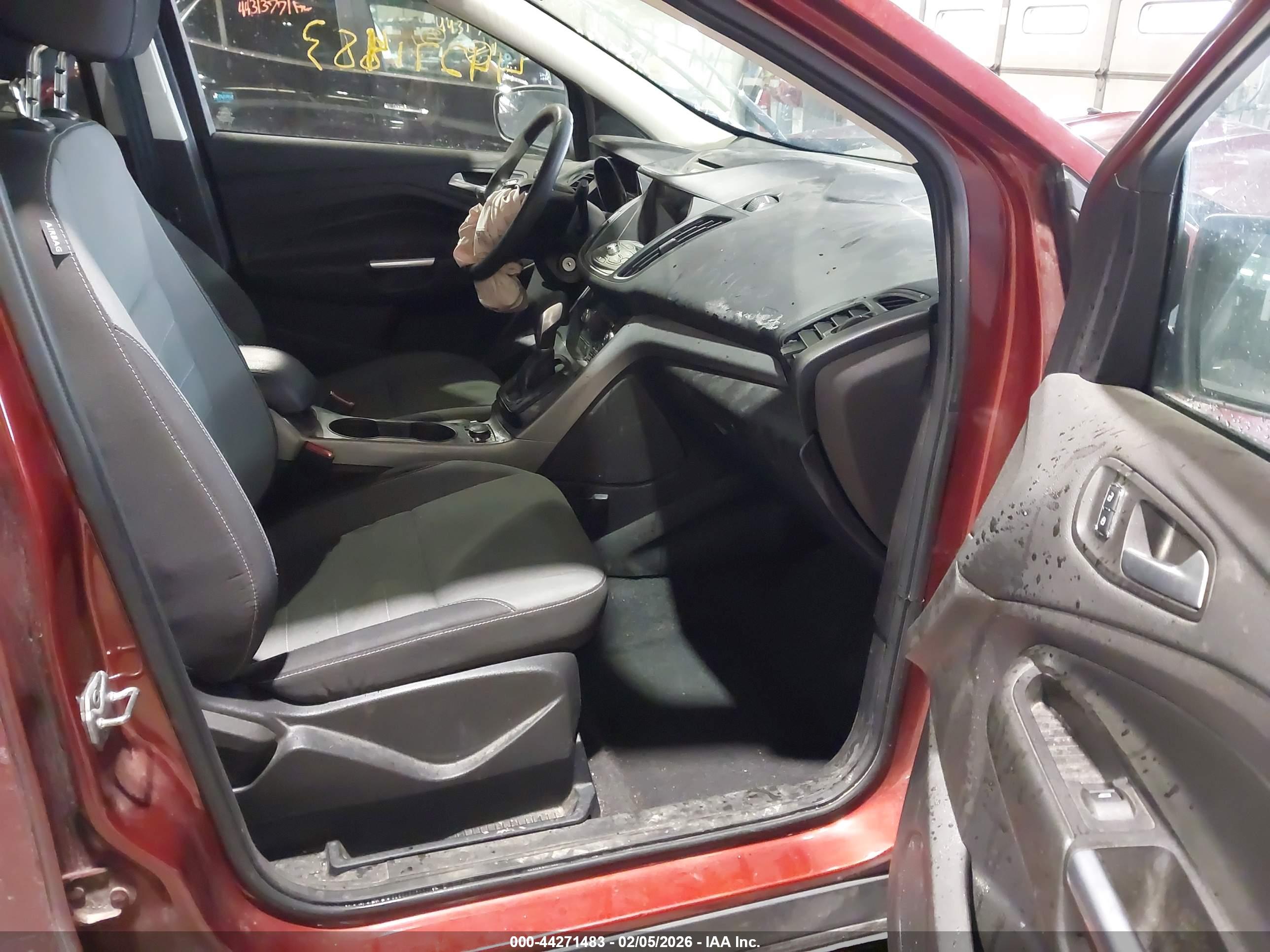 FORD ESCAPE image 5