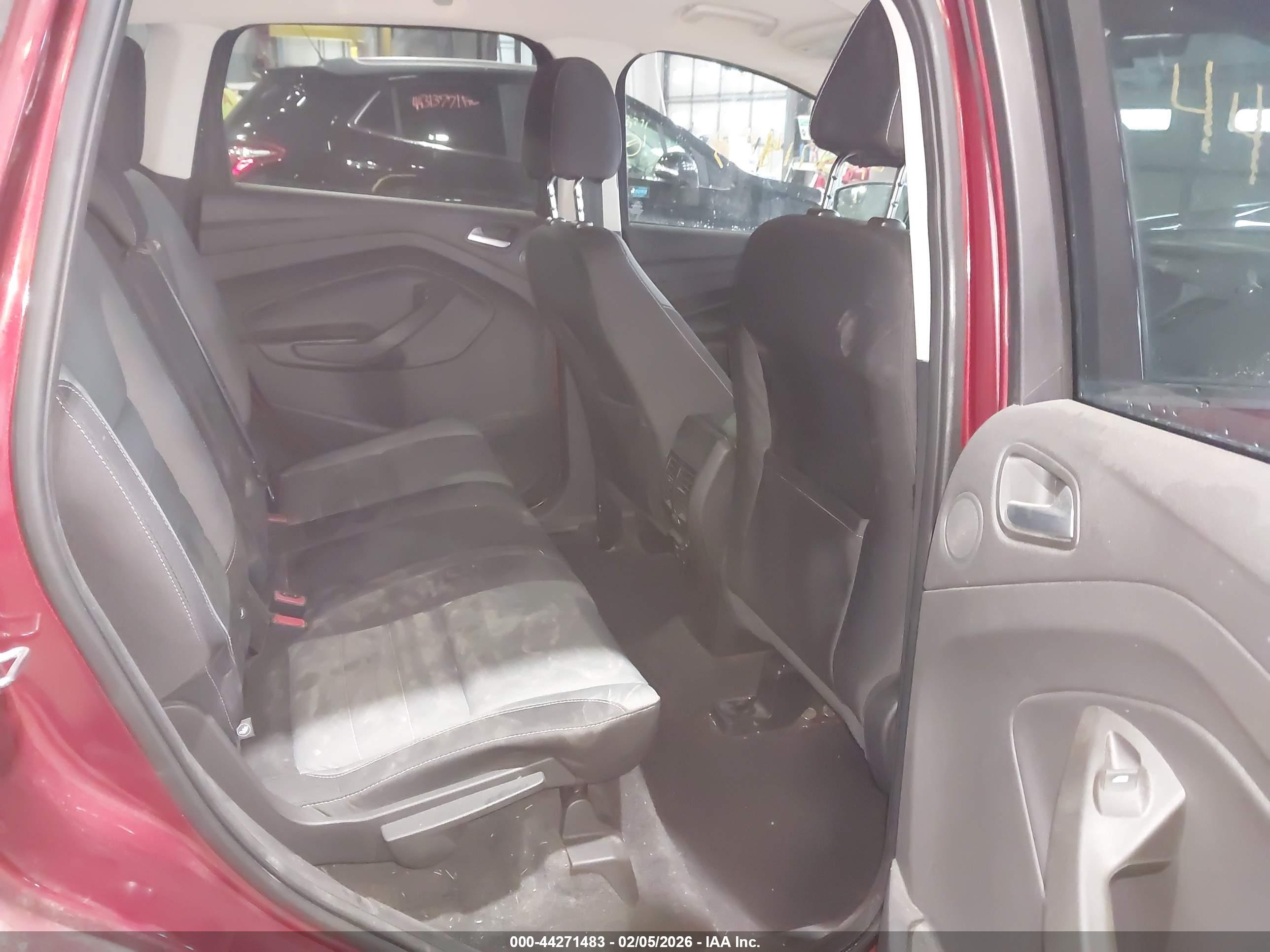 FORD ESCAPE image 8