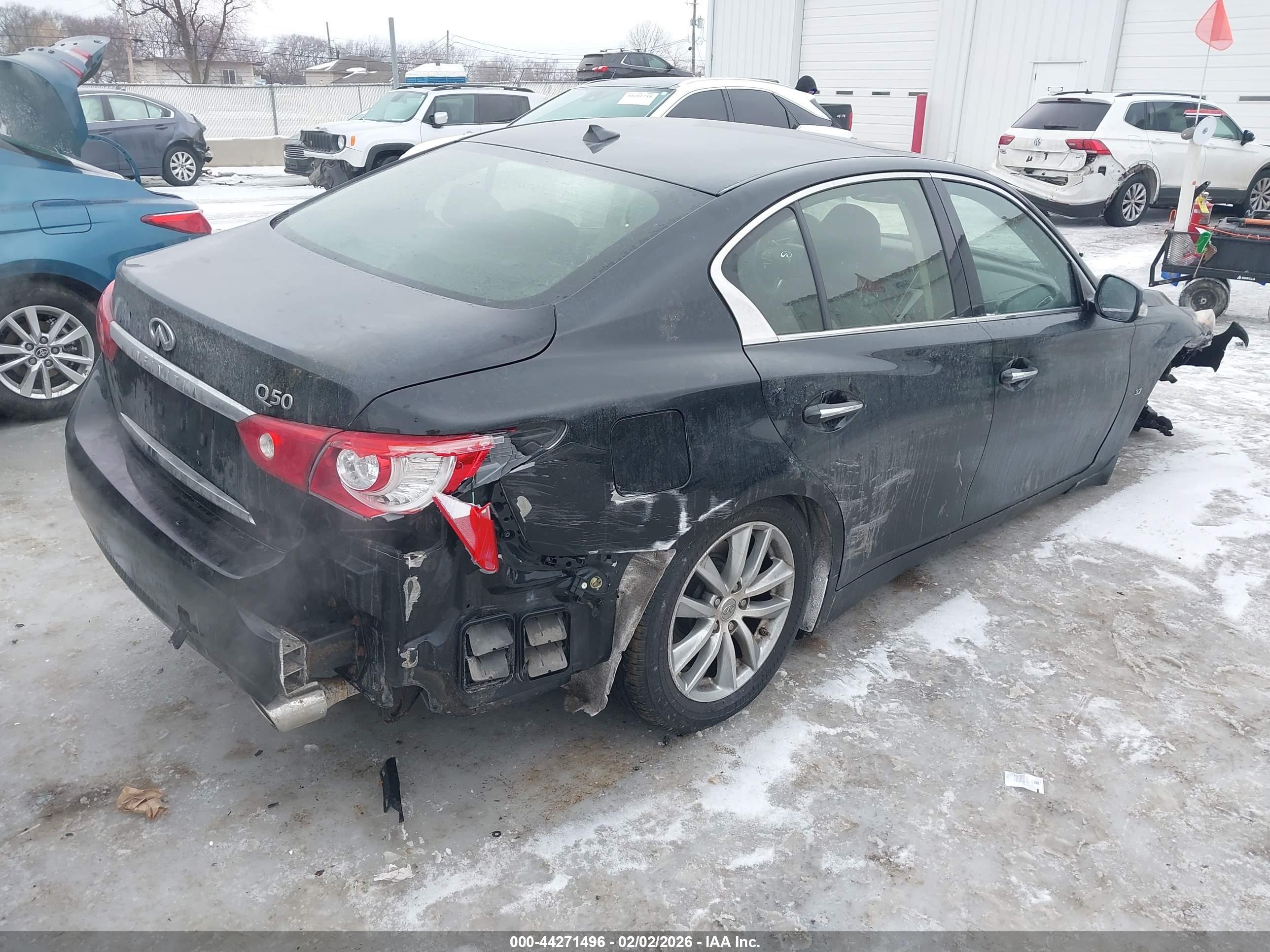 INFINITI Q50 image 4