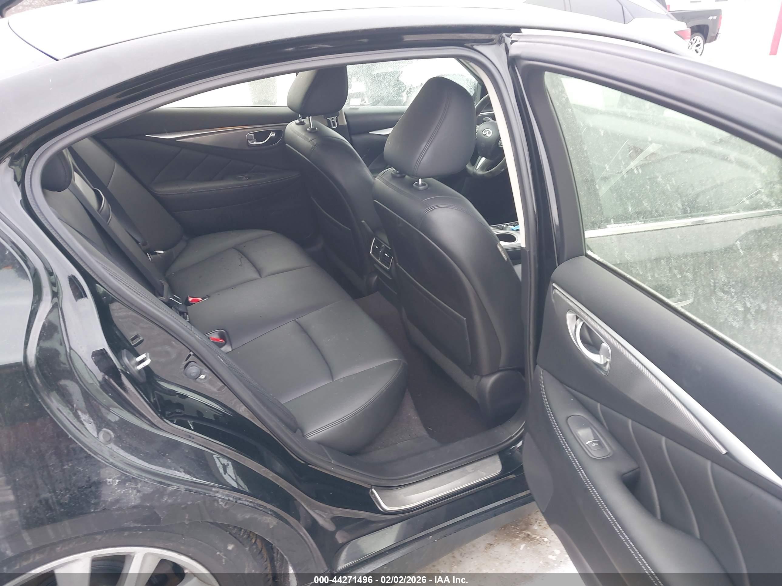INFINITI Q50 image 8